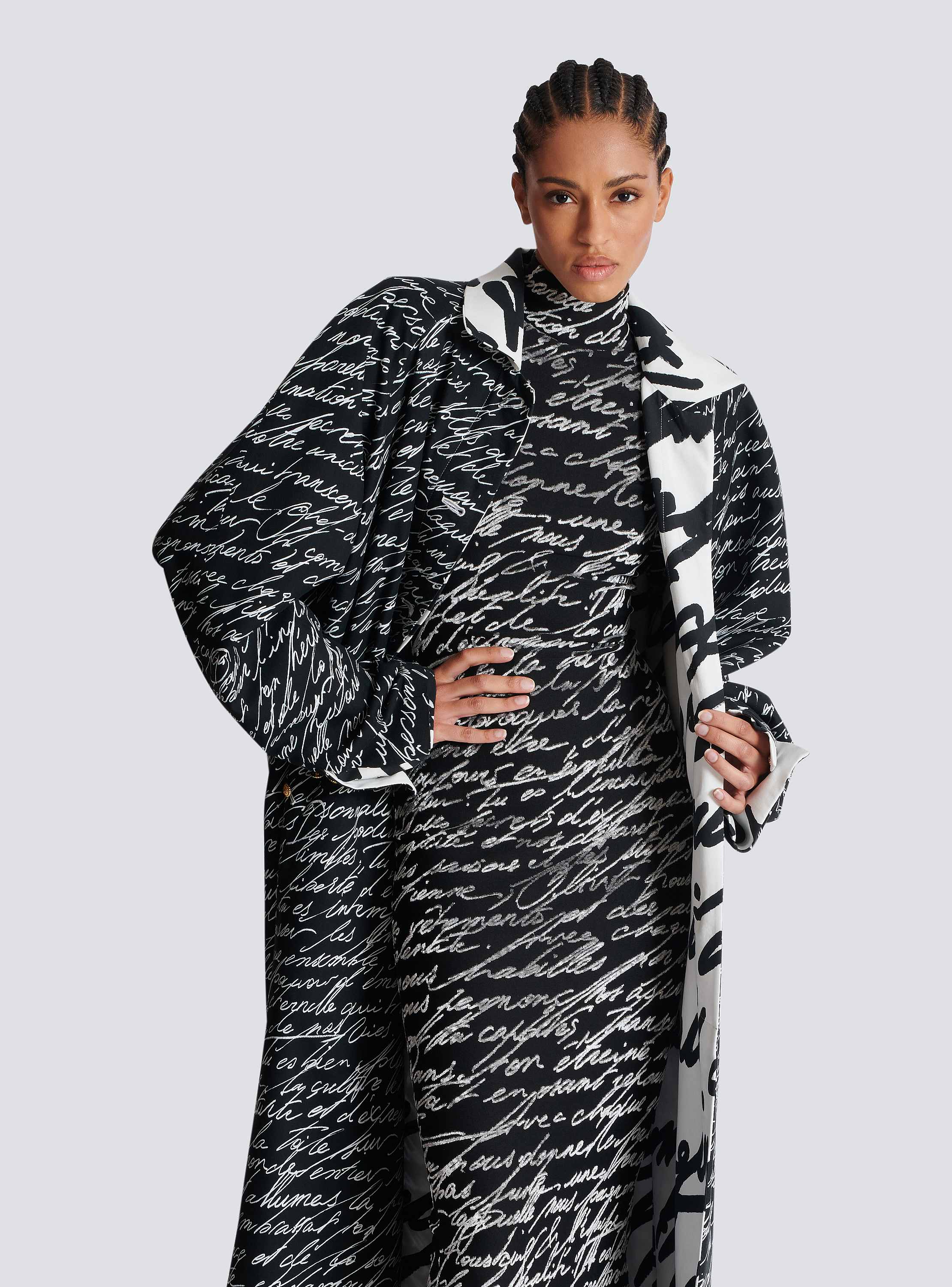 Long reversible coat with "Love Letter" print