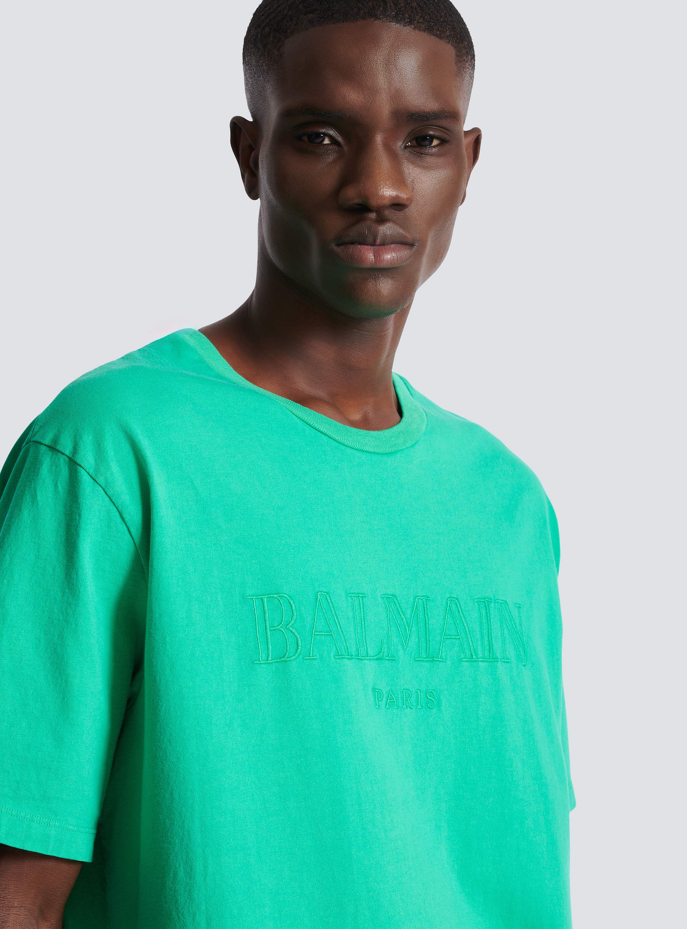 Vintage embroidered t-shirt