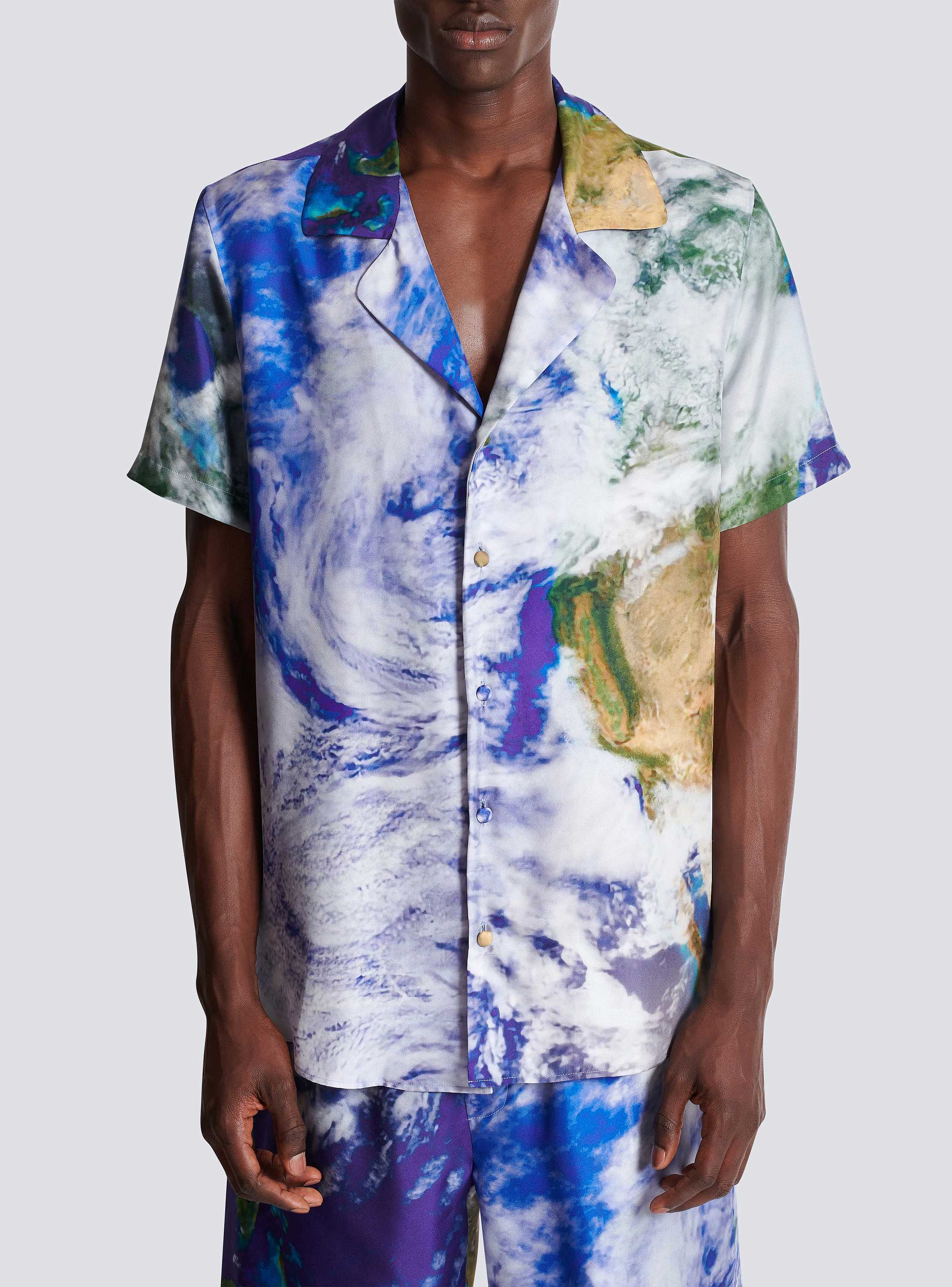 Pyjama shirt with Earth print