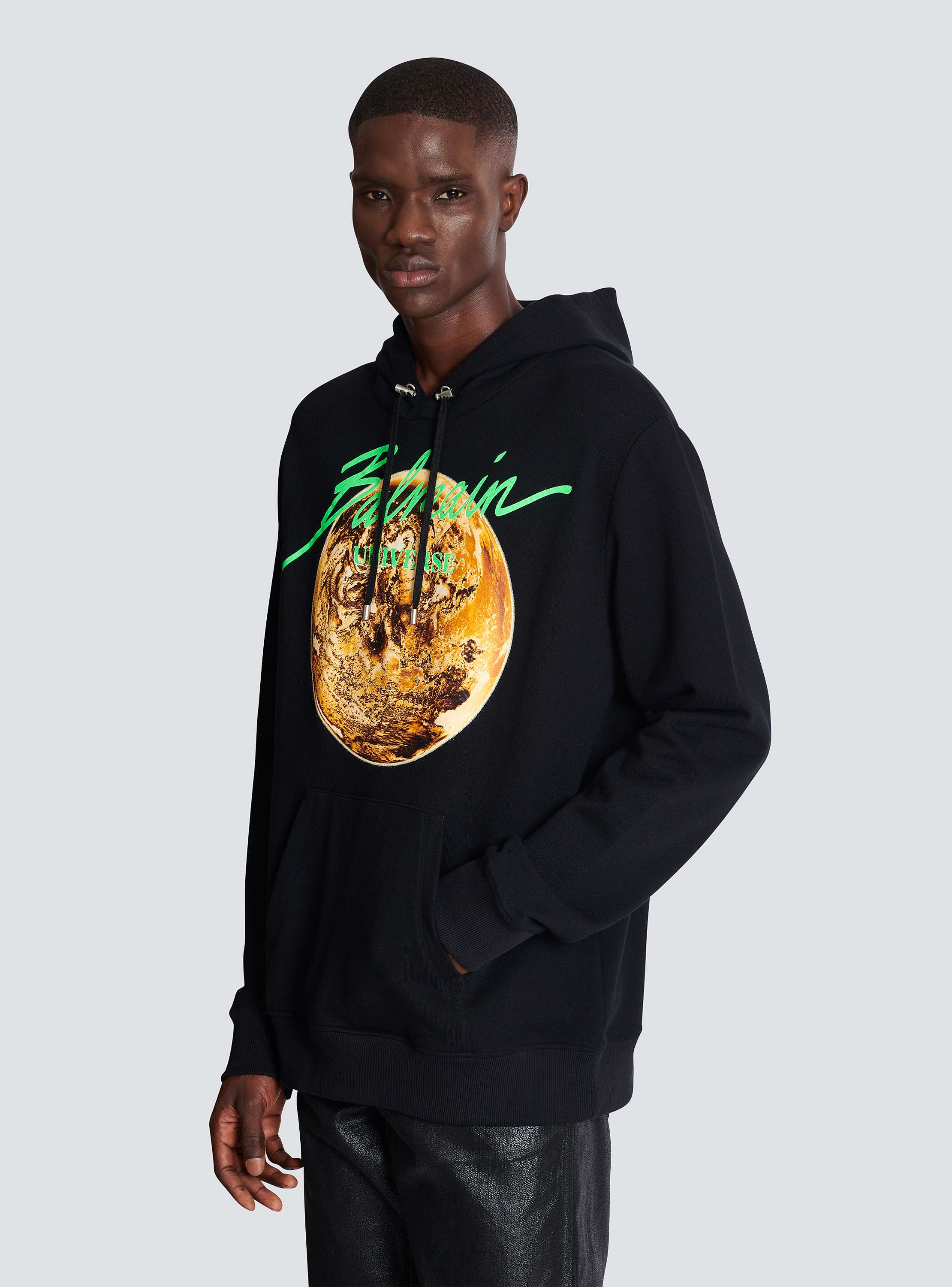 送料関税込【BALMAIN】Universeのロゴとプラネットパーカー 230615-003_1.jpg