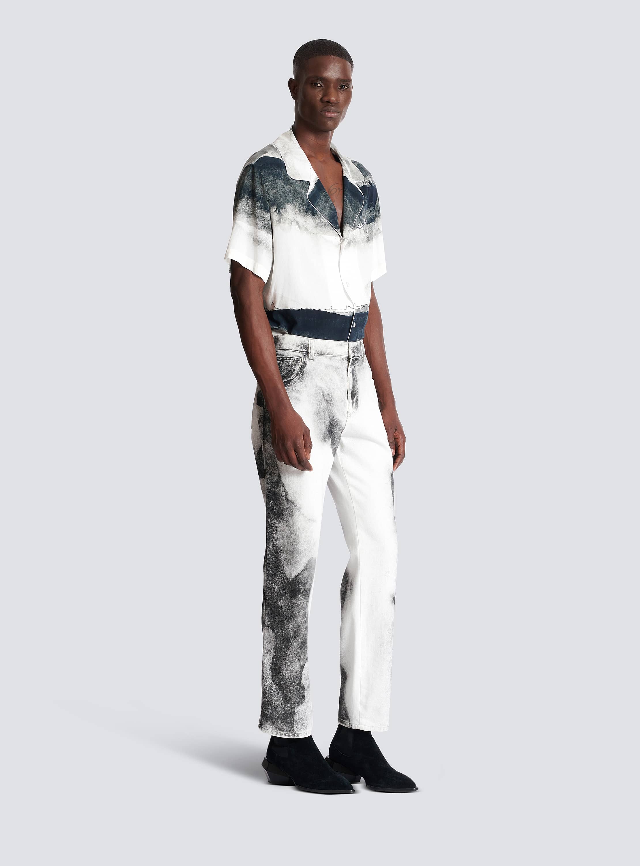 ムーンプリント デニム レギュラージーンズ