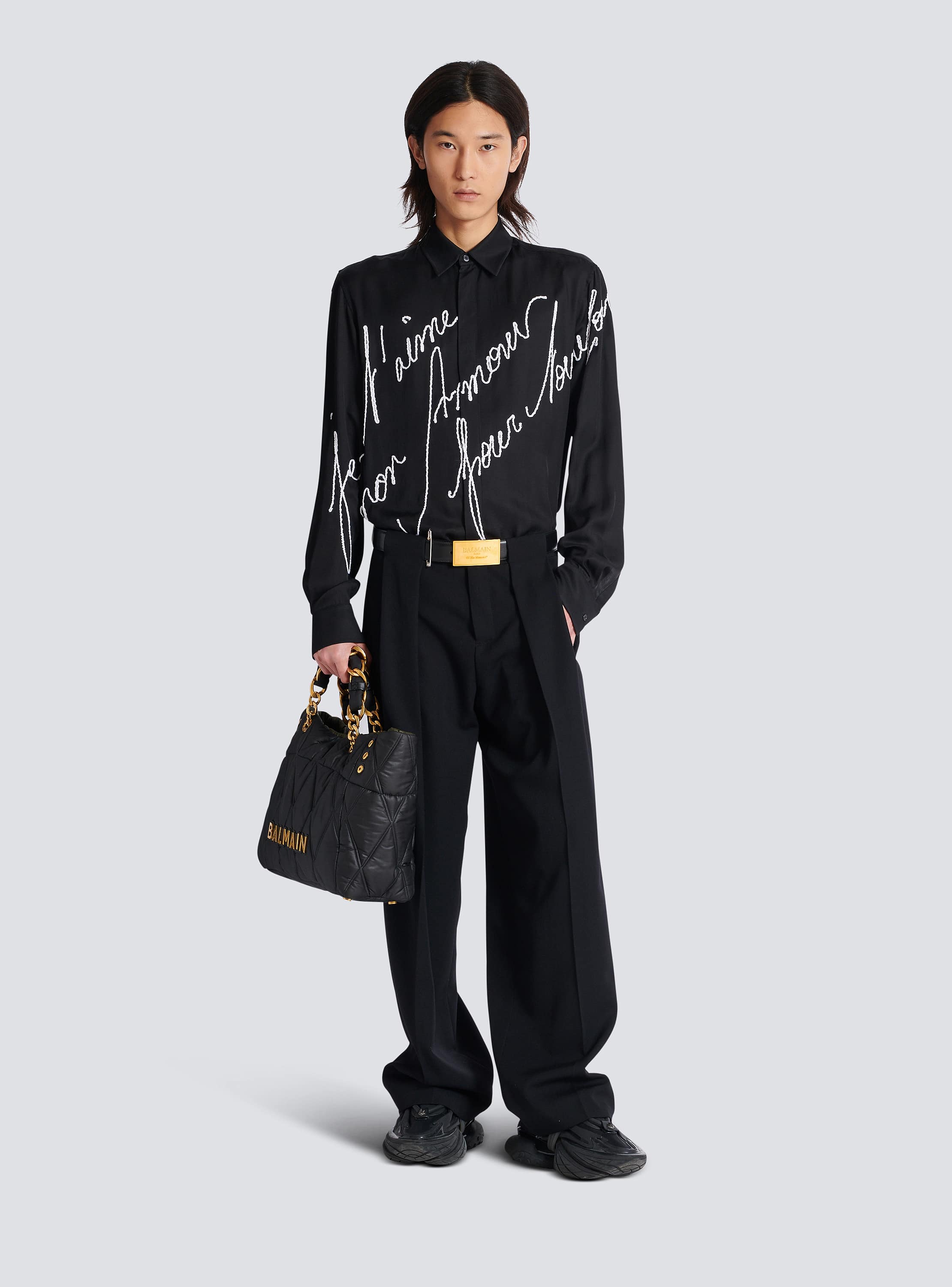 Loose shirt with 