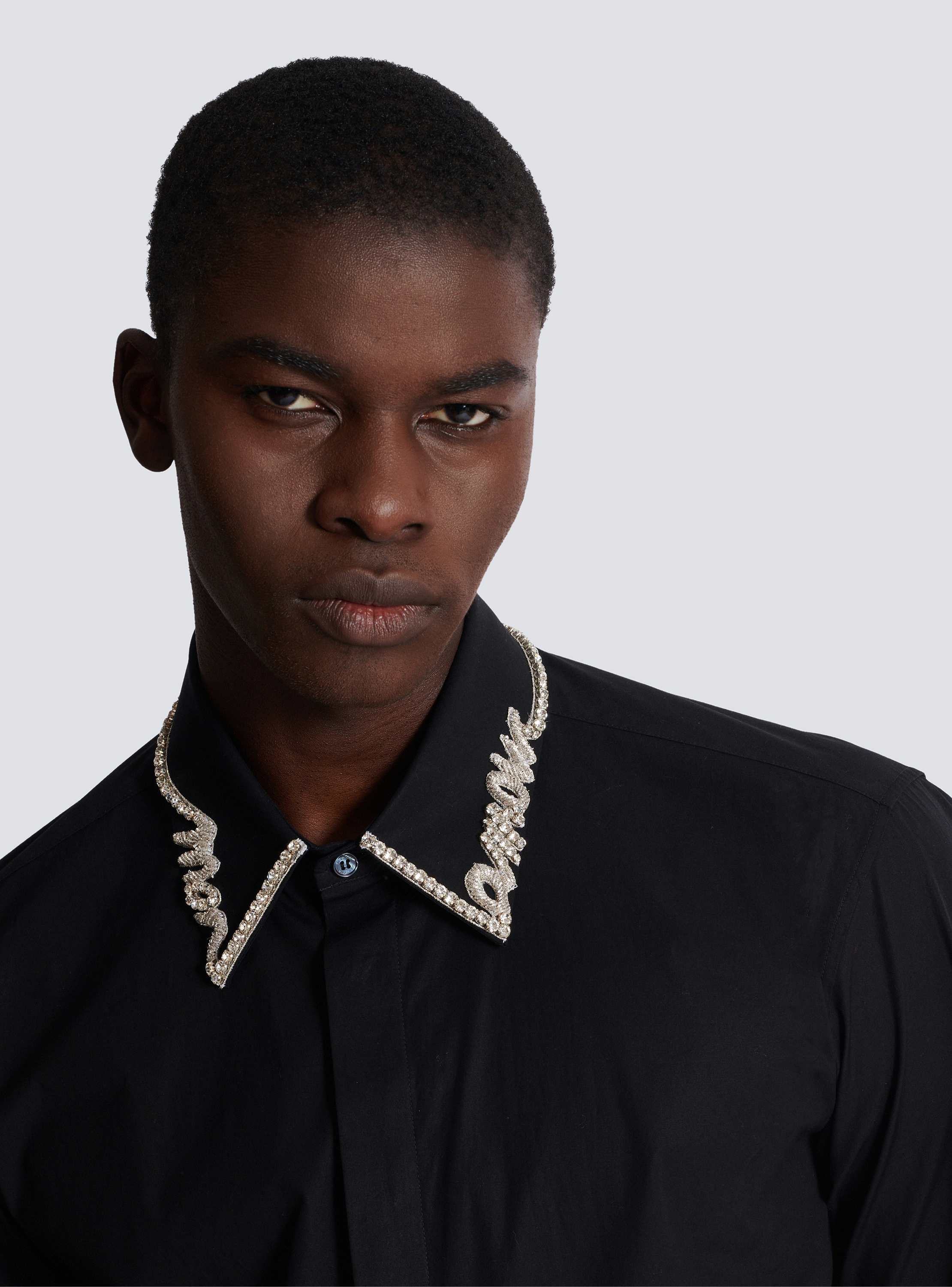Poplin shirt with embroidered 