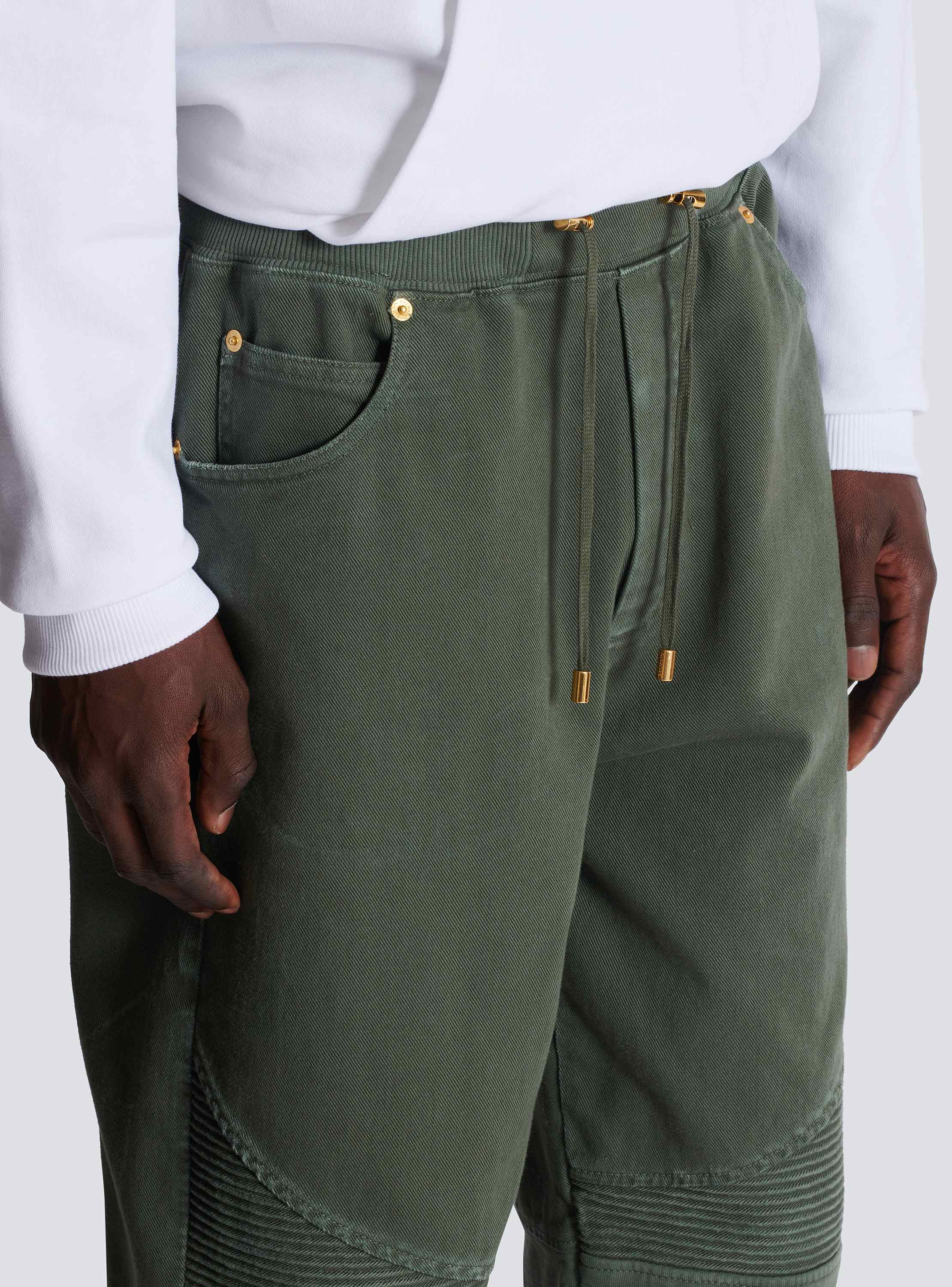 Loose-fit denim and jersey jeans