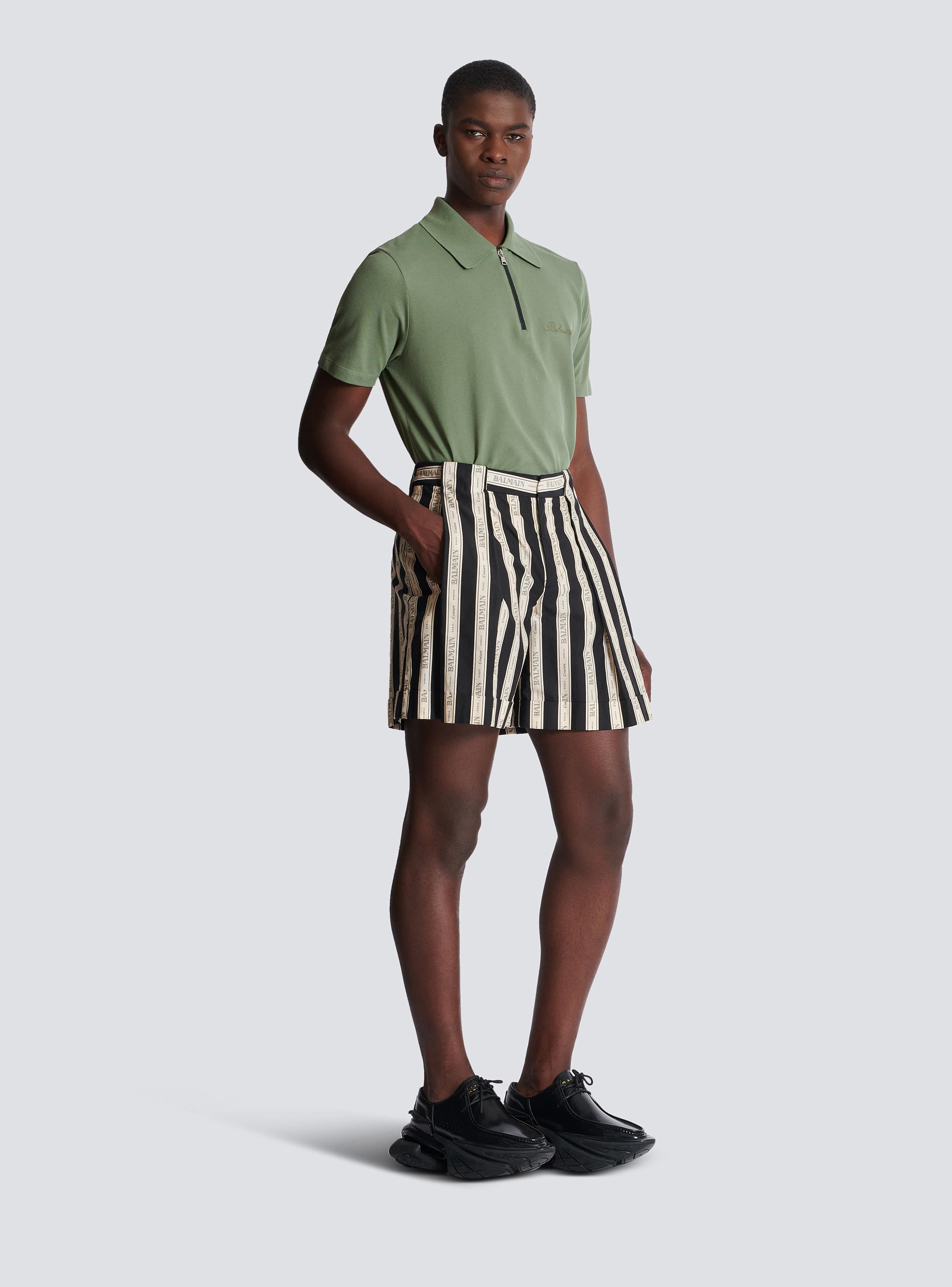 Jacquard pleated shorts
