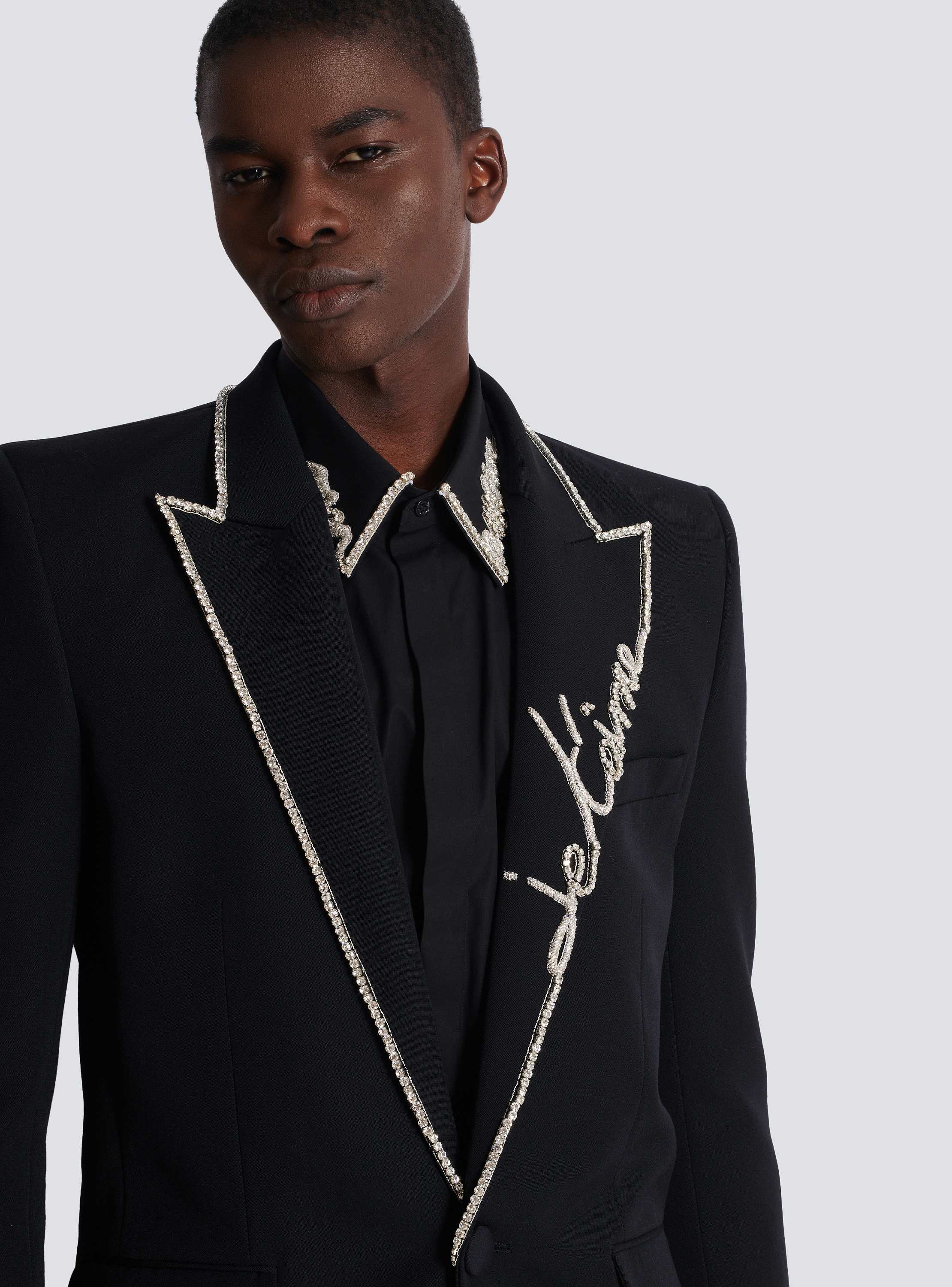 1-button jacket with embroidered 1-button jacket with embroidered