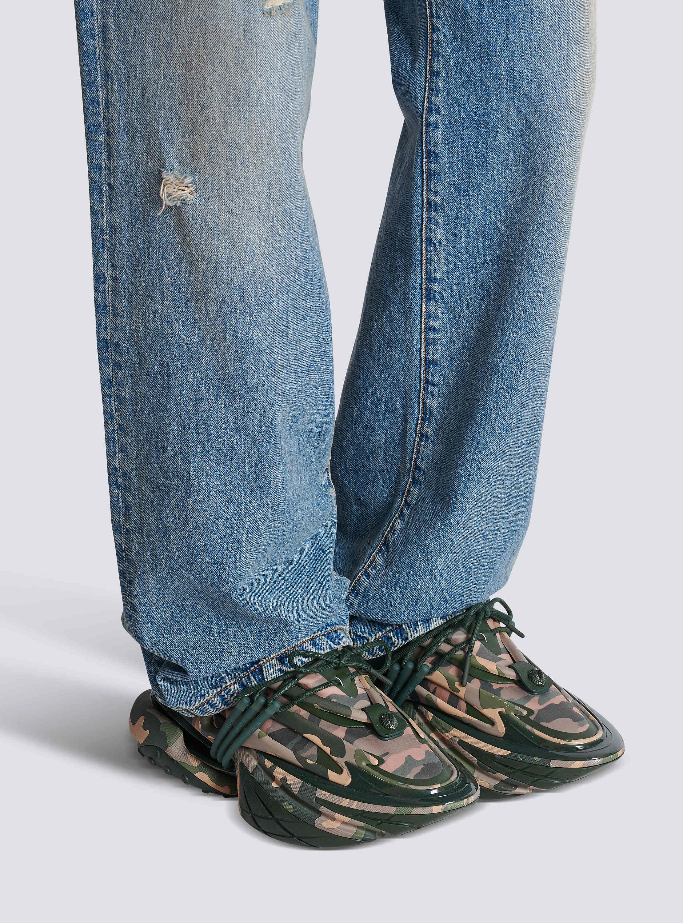【送料&関税込】Balmain Unicorn Low Camouflage-print Trainer Unicorn Low camouflage-print trainers khaki - Men | BALMAIN