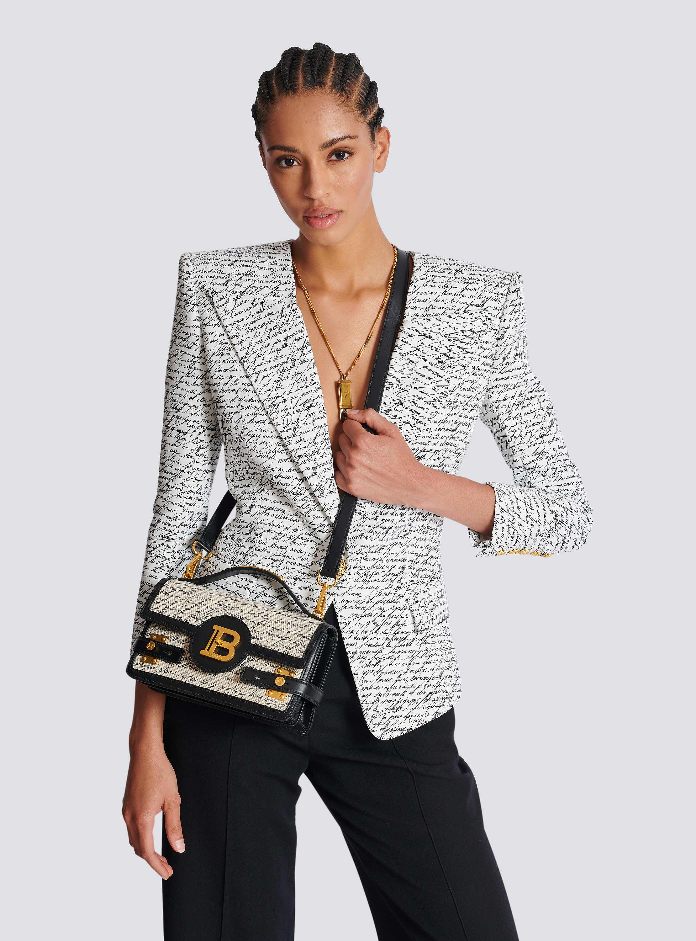 【関税＆送料込み】Balmain 'B-Buzz 24' Handbag B-Buzz 24 grained monogram leather Shoulder bag - Women