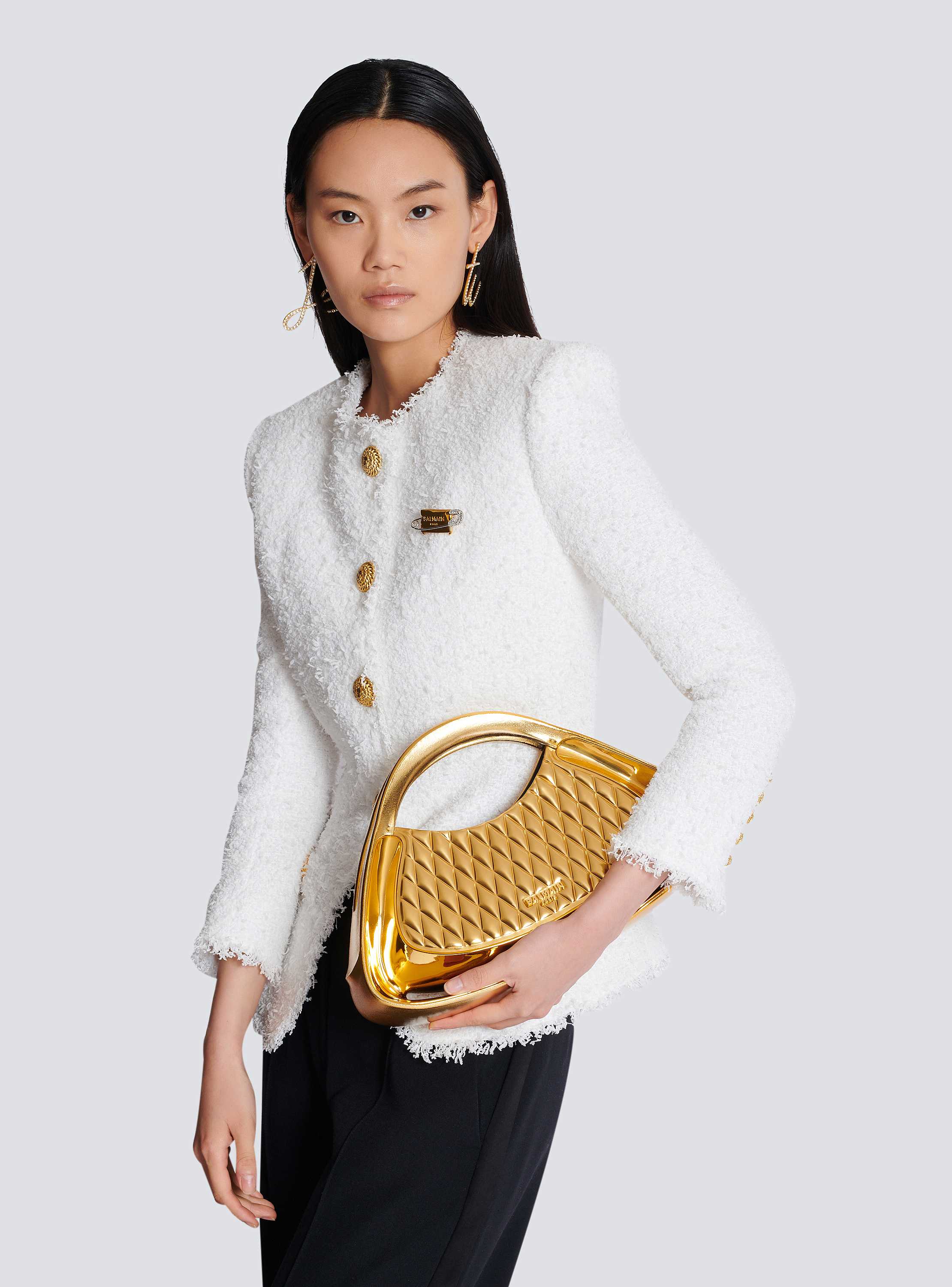 商品画像：Quilted medium Jolie Madame bag gold - Women | BALMAIN 1