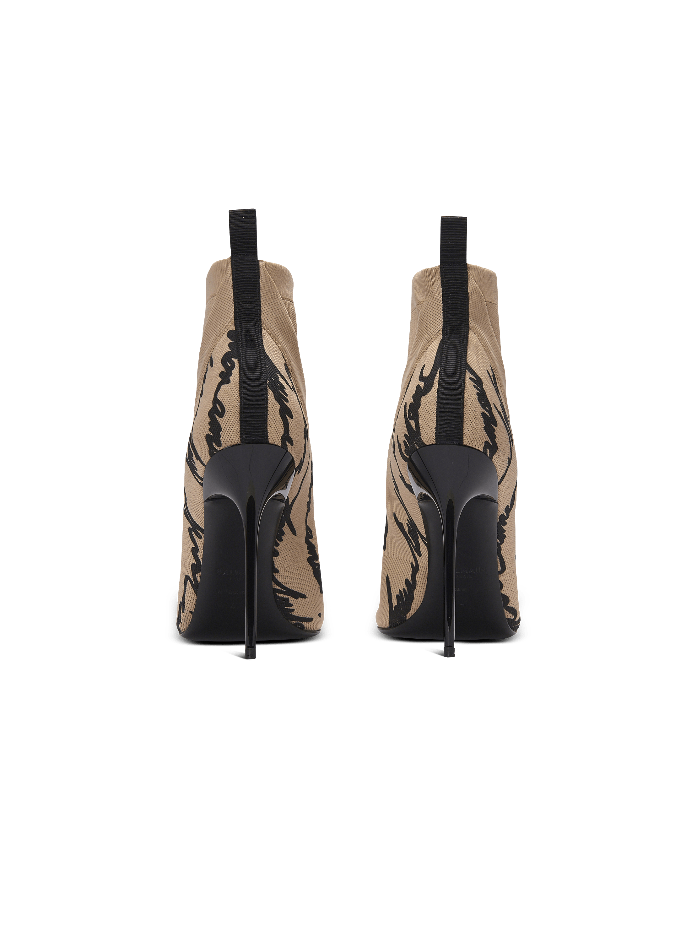 “ラブレター” クルーネック ニットアンクルブーツ