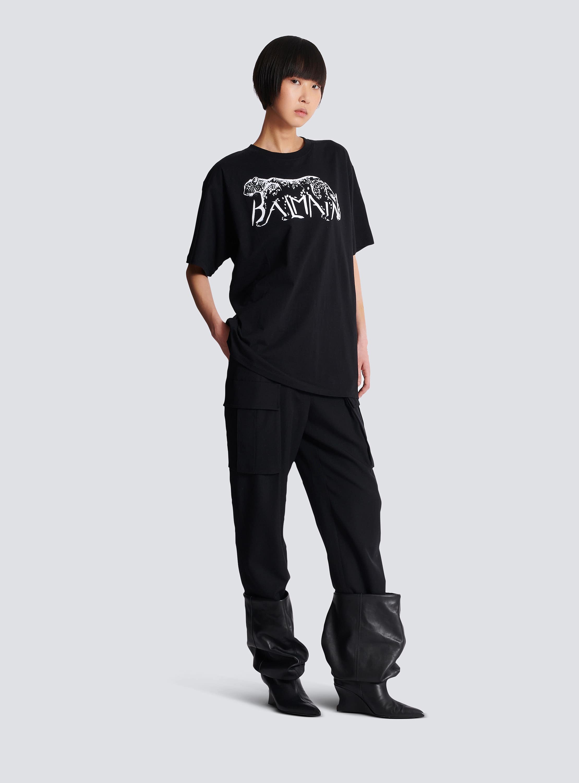 T-shirt with leopard print