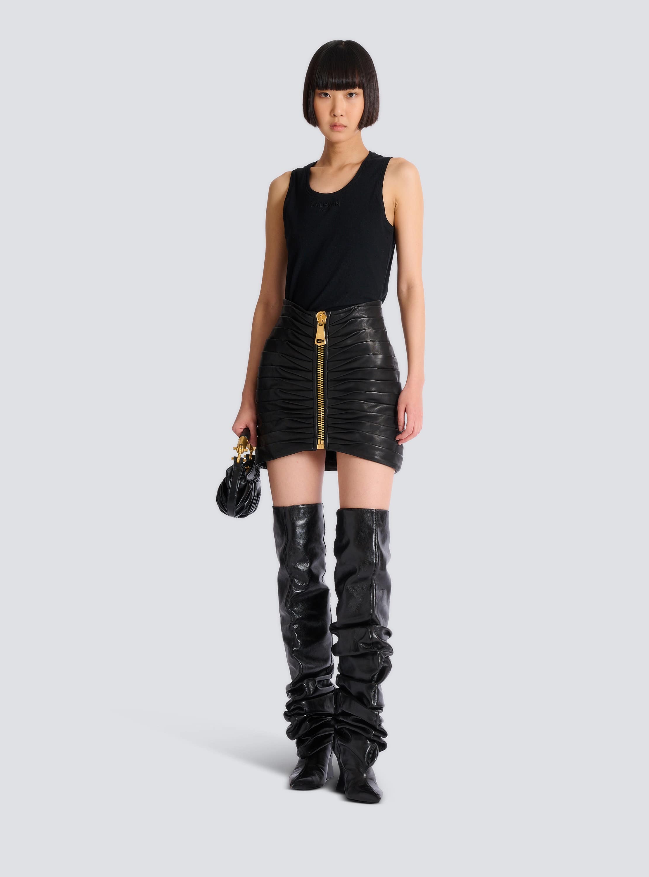 Short pleated lambskin skirt