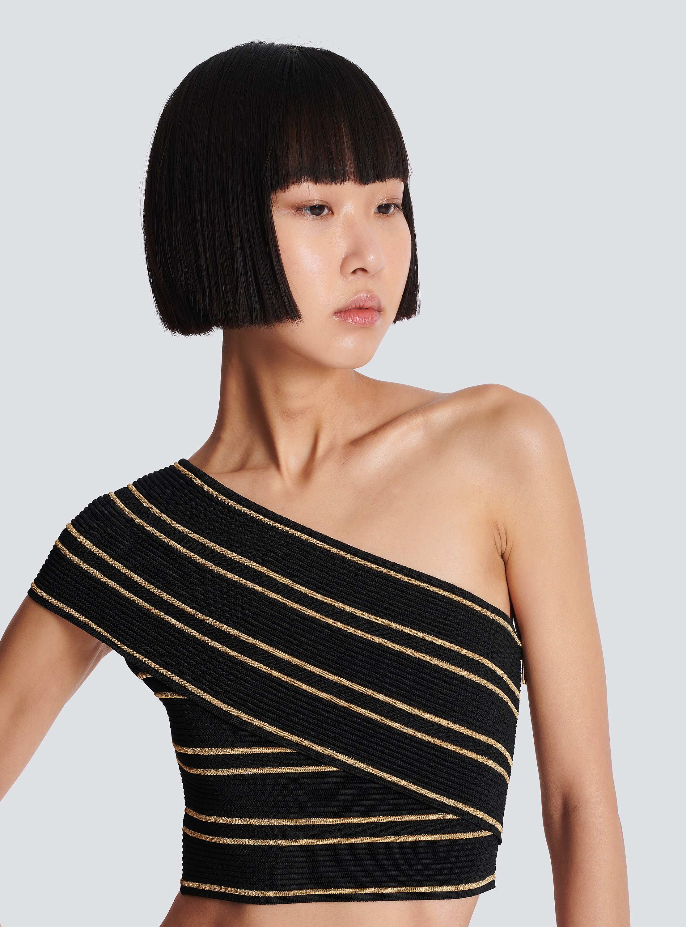 One Shoulder Piping Knit Crop Top