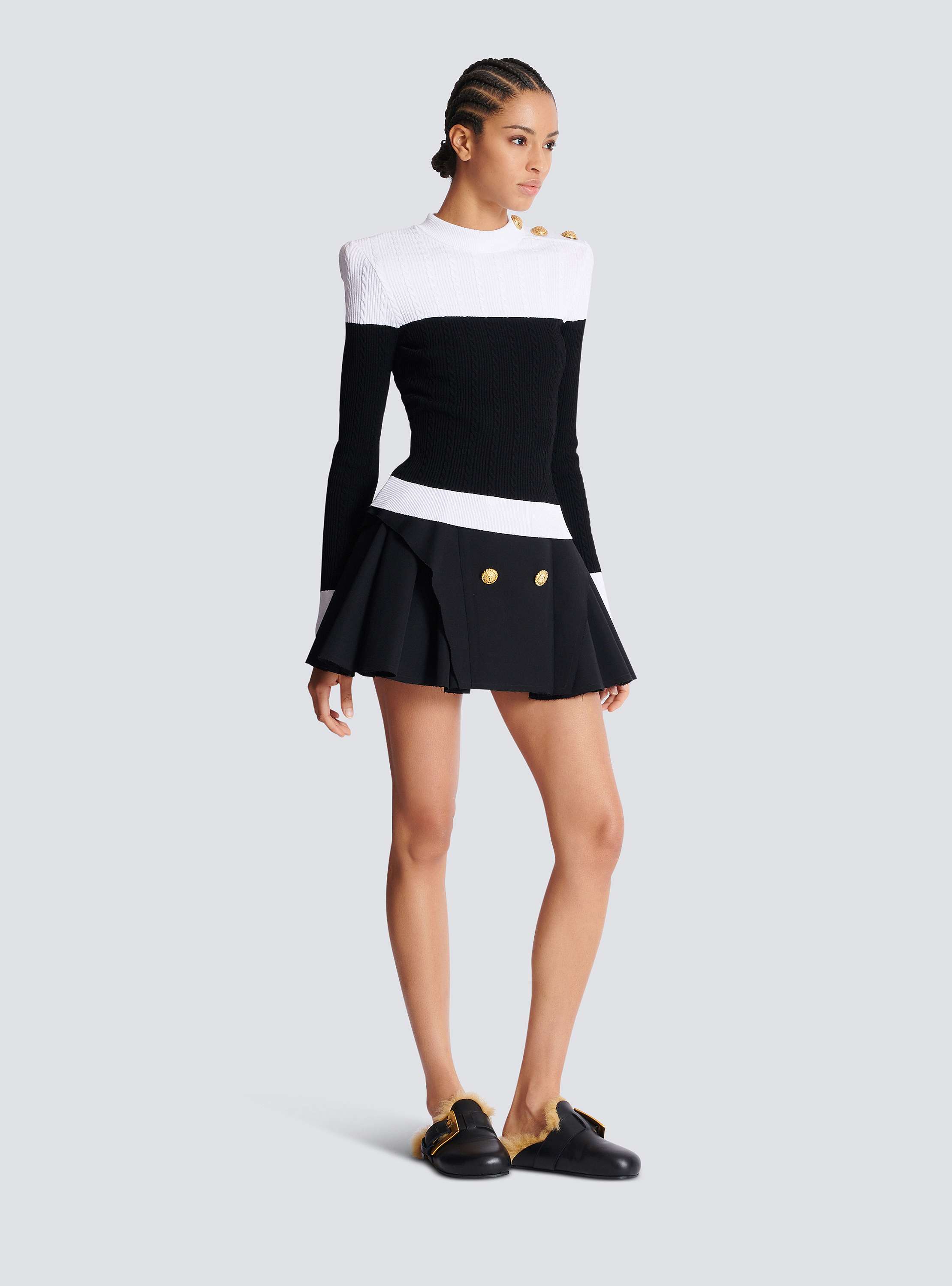 新品 BALMAIN ブラック ストライプ ニット XS 肩ボタン付 Long-sleeved two-tone knit top black black - Women | BALMAIN