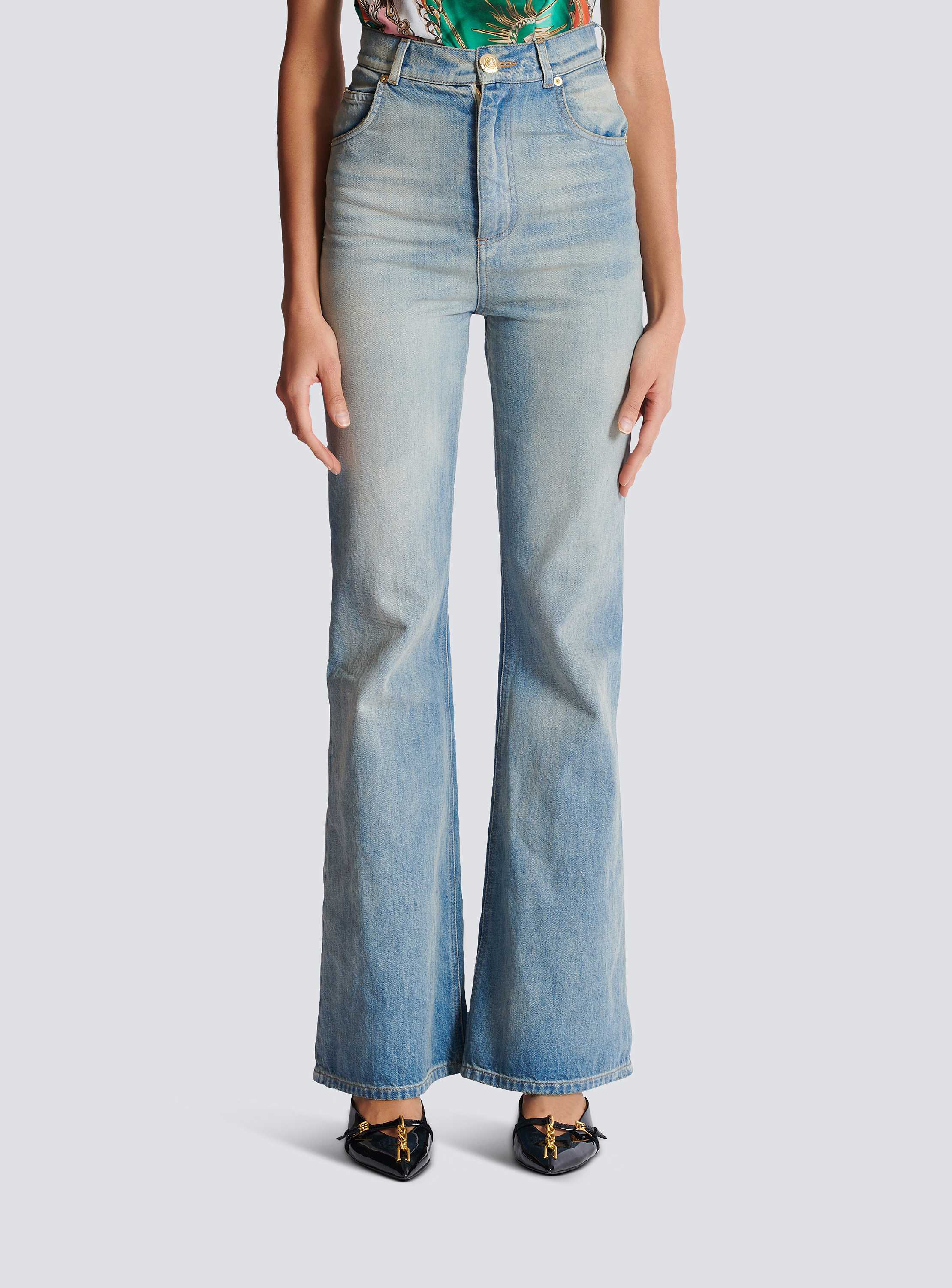 【関税&送料込】Balmain Denim Flare Jeans 25793266_56255188_600.jpg