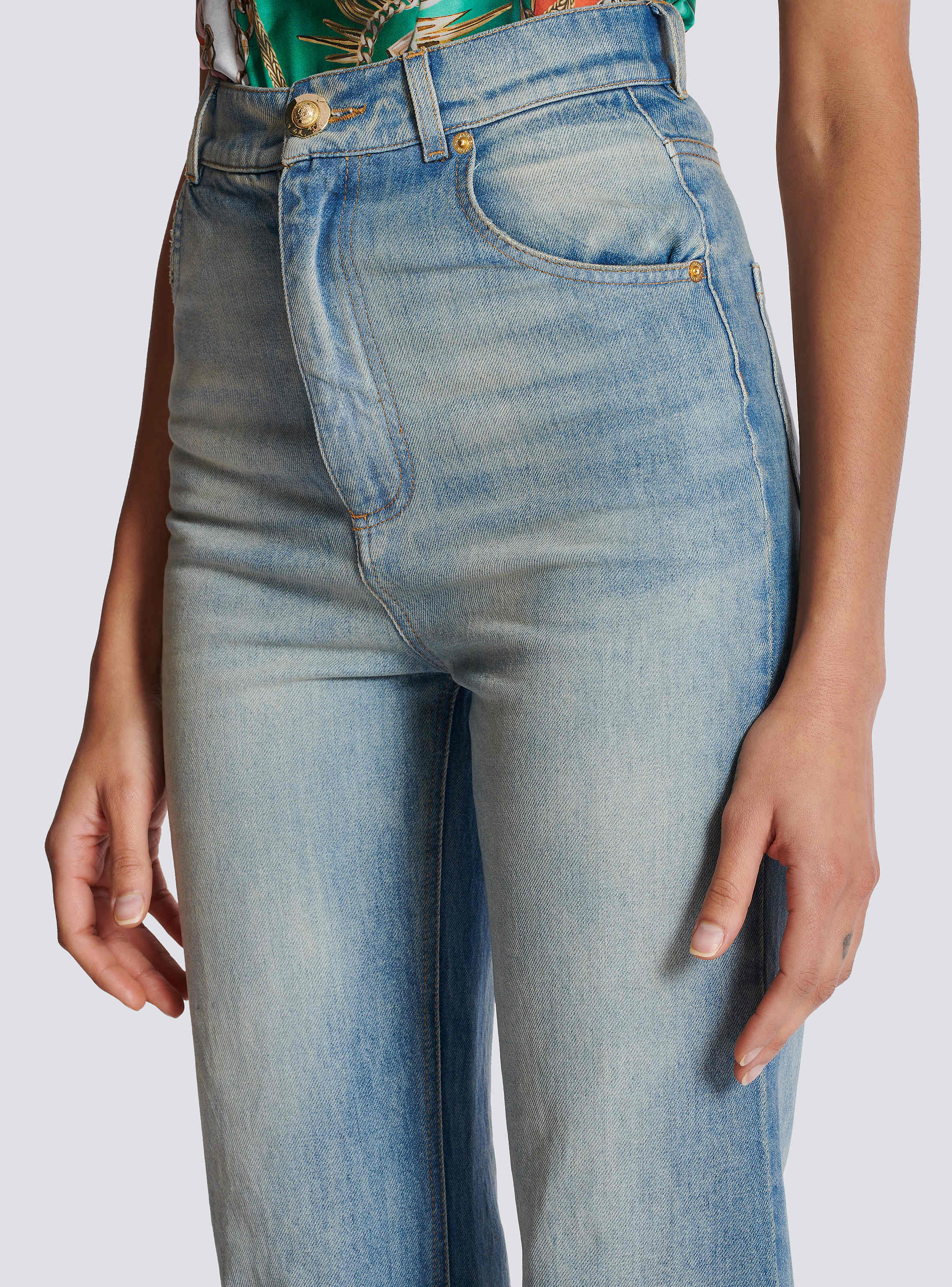 デニム・ジーパン BALMAIN Flared jeans Flared denim jeans - Women | BALMAIN