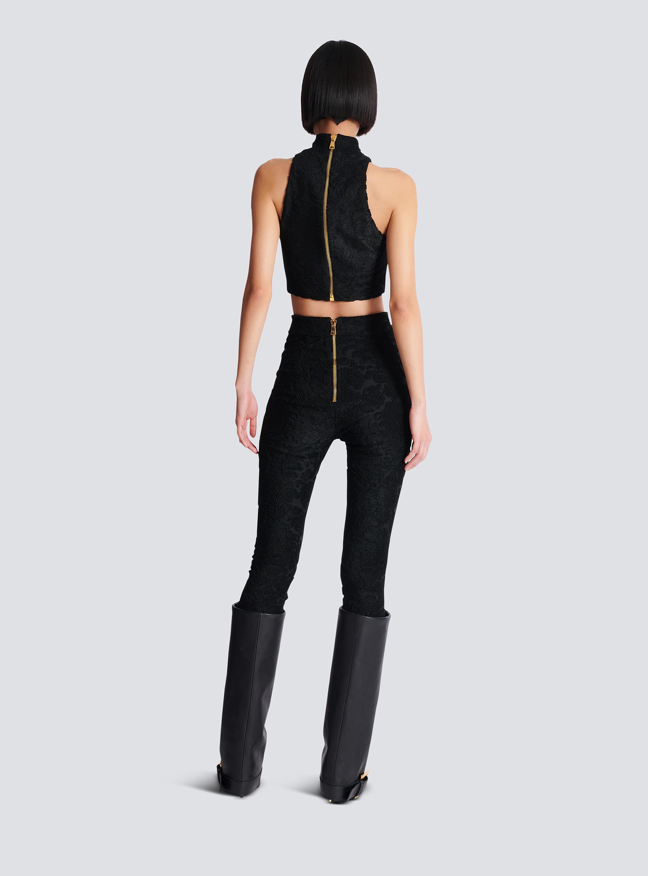 ブラックアイパッチ ROSES AND WINGS CAMISOLE BLACK Rib Crisscross Halter in Black | Autumn Cashmere