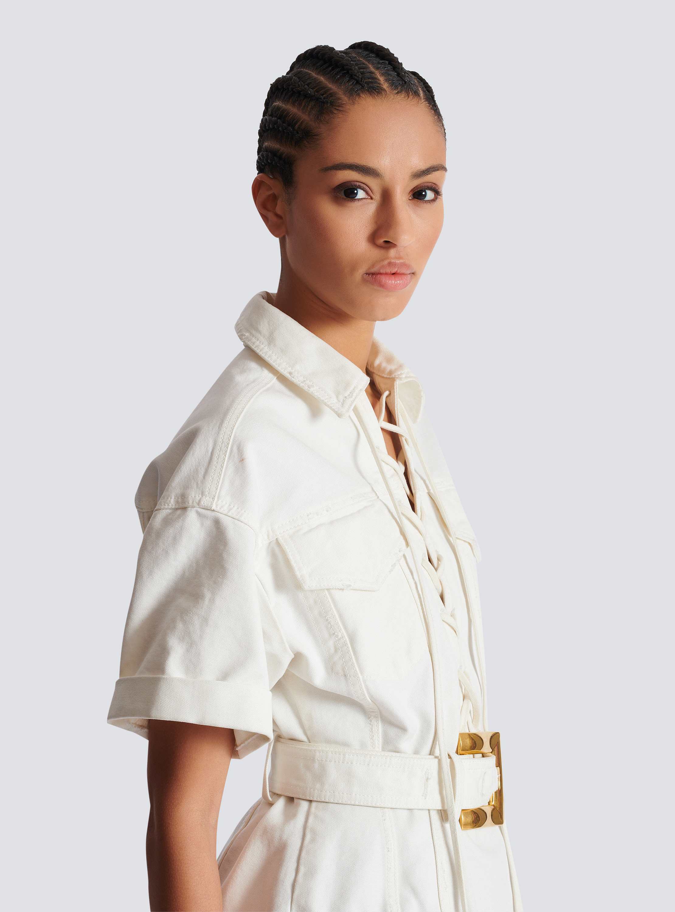 ワンピース BALMAIN COTTON GABARDINE SHORT DRESS (FF1R7415DF78 0FC) Short lace-up canvas dress white white - Women | BALMAIN