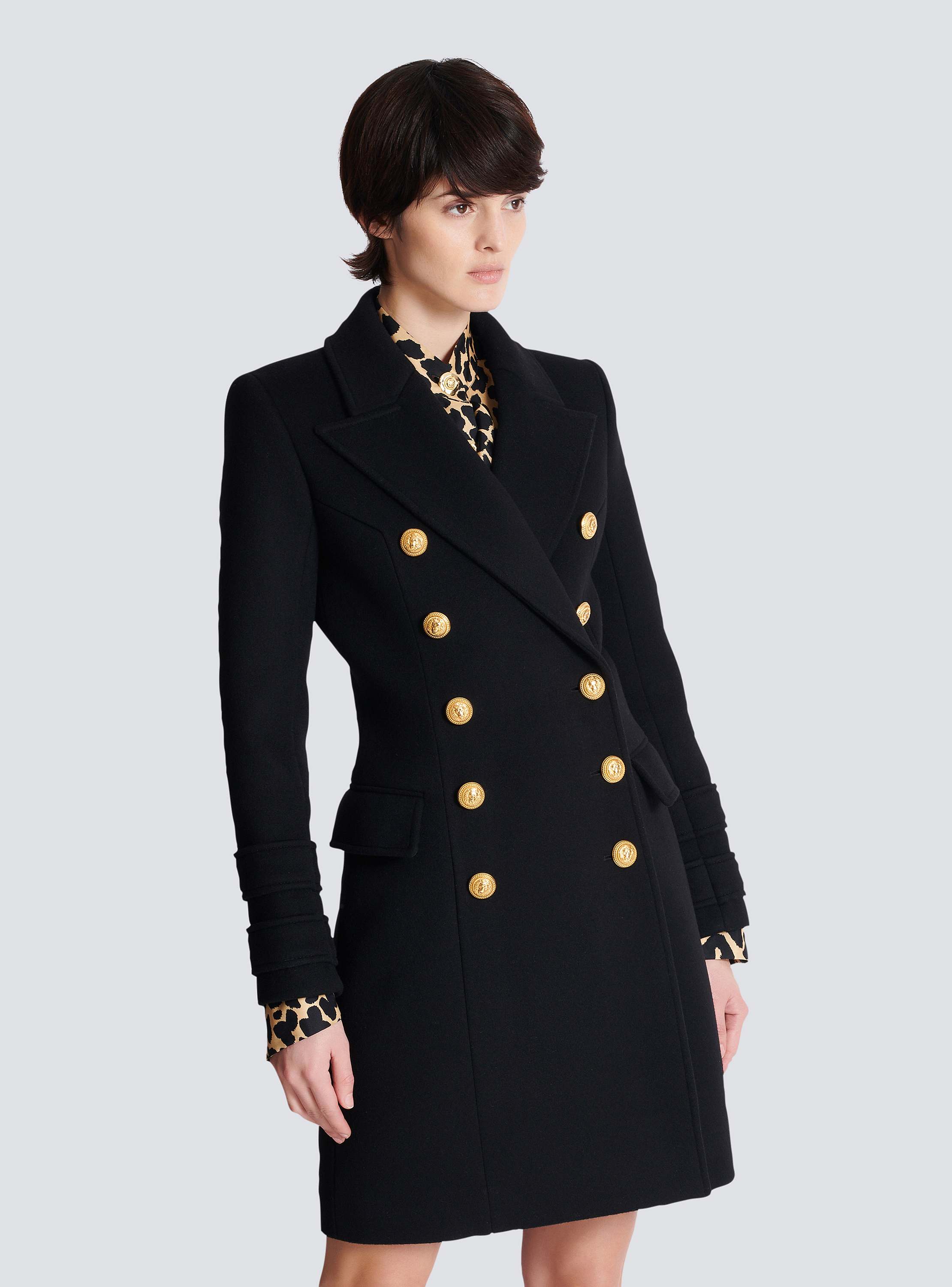 10-button wool and cashmere coat