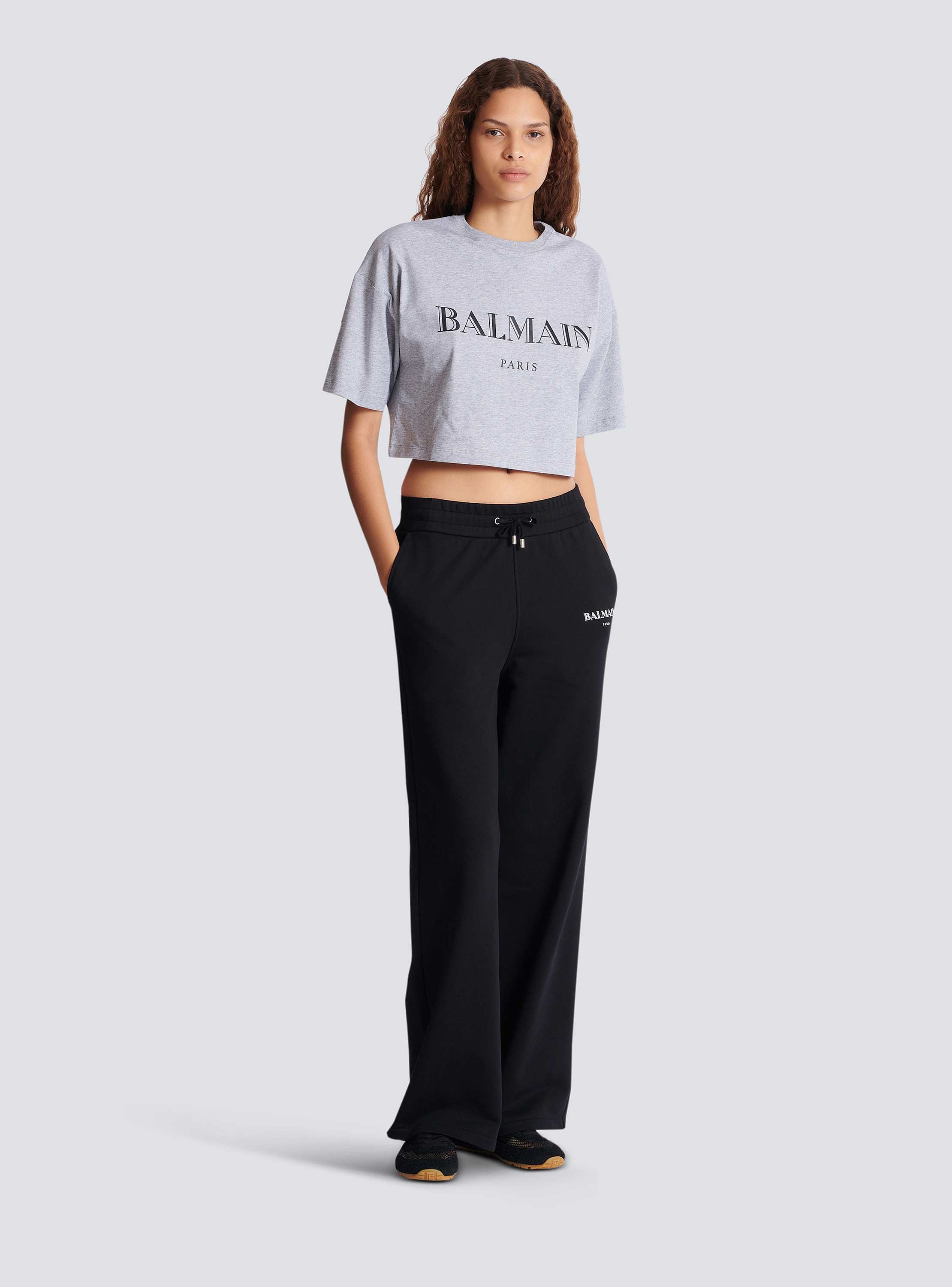 BALMAIN ブラック トレーナー XS BALMAIN ブラック クルーネック トレーナー