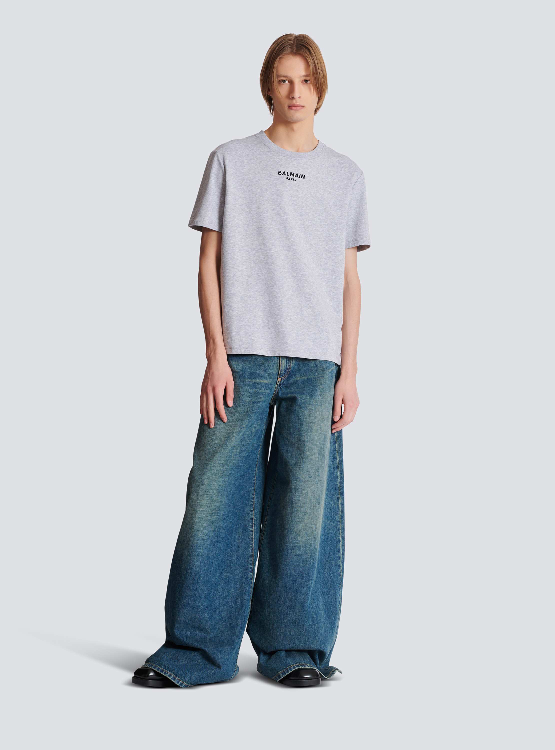 Embroidered Balmain Paris T-shirt