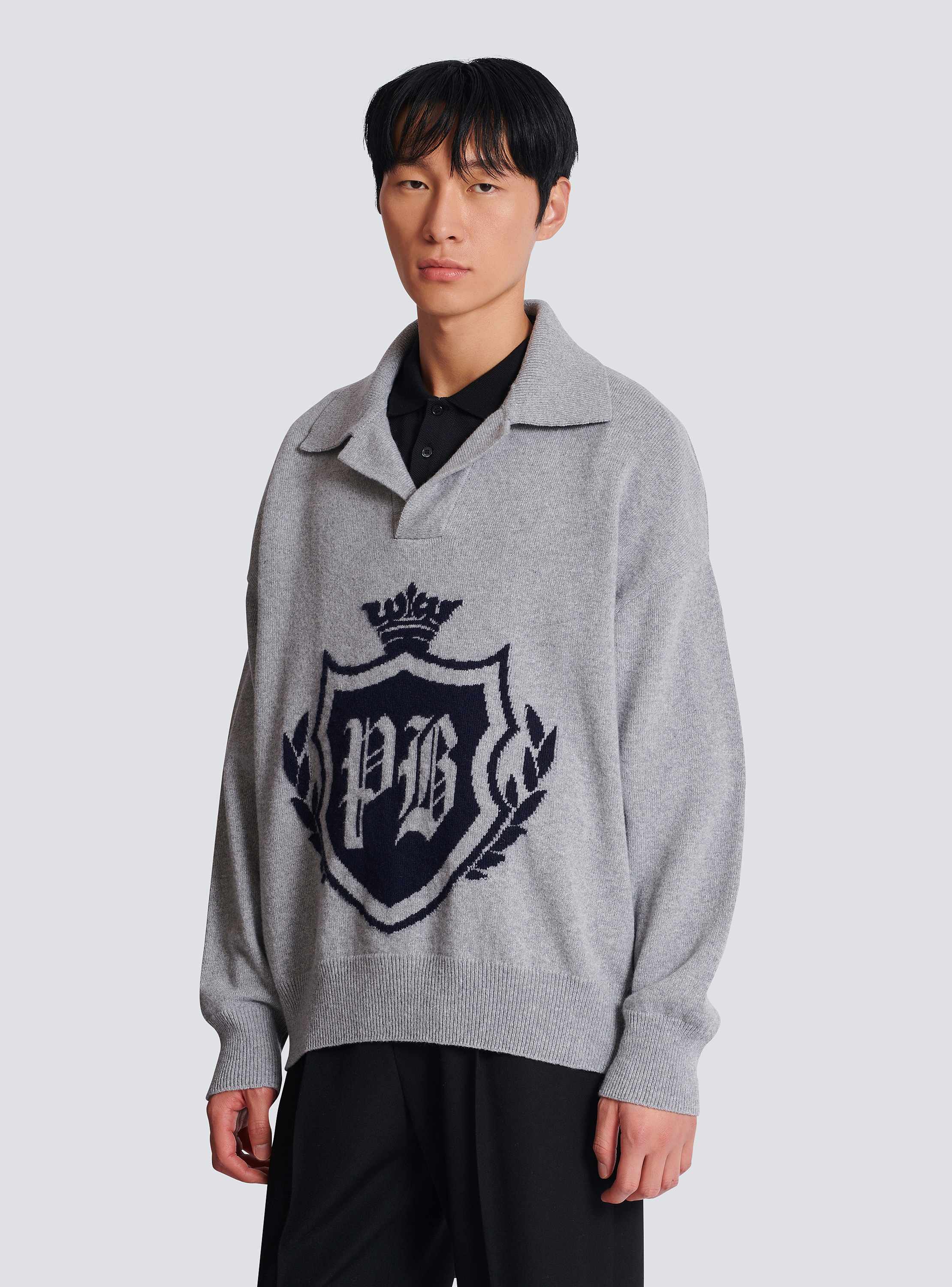 College Emblem polo sweater in eco-cashmere