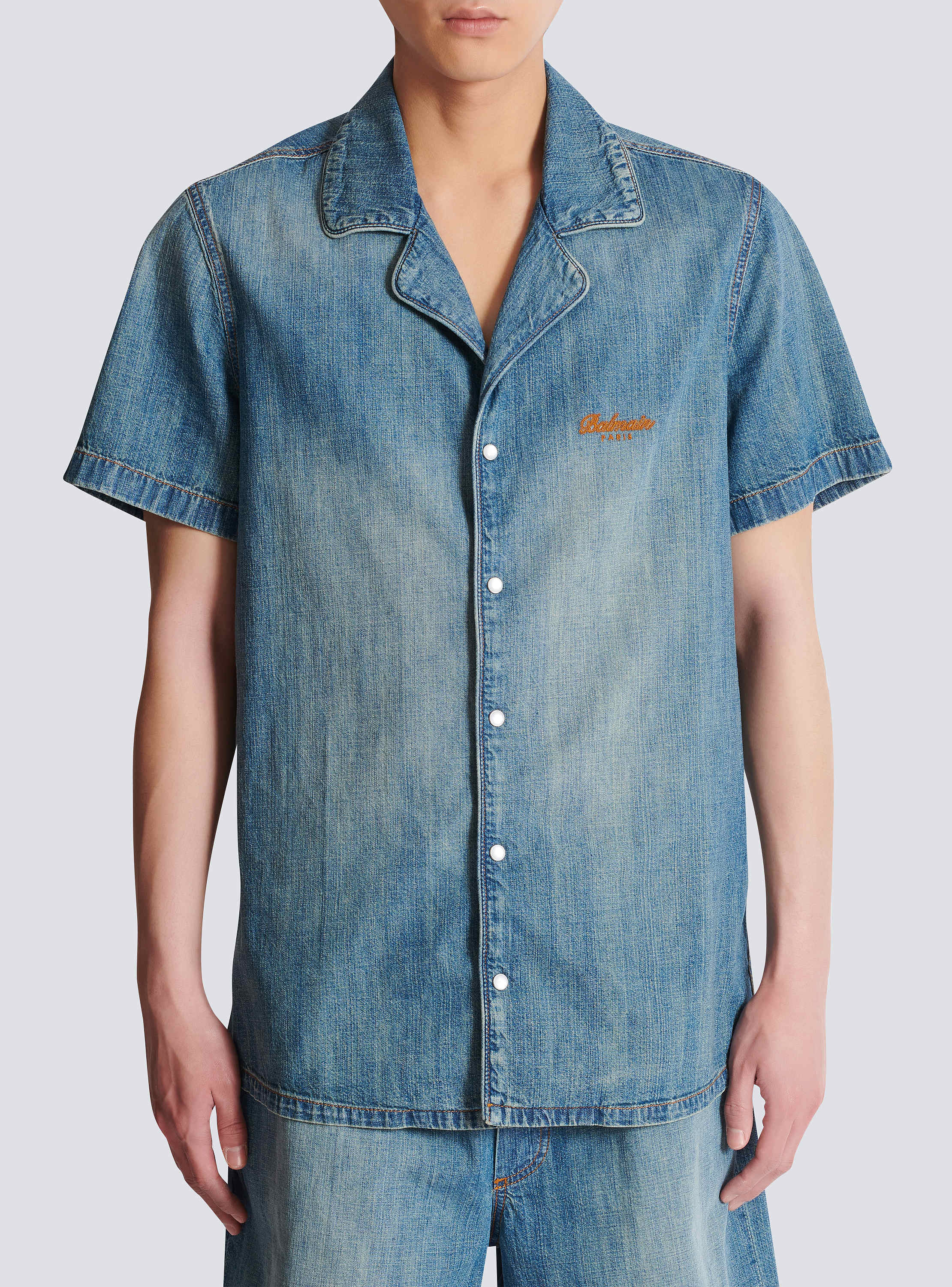 Short-sleeved pyjama shirt in faded denim