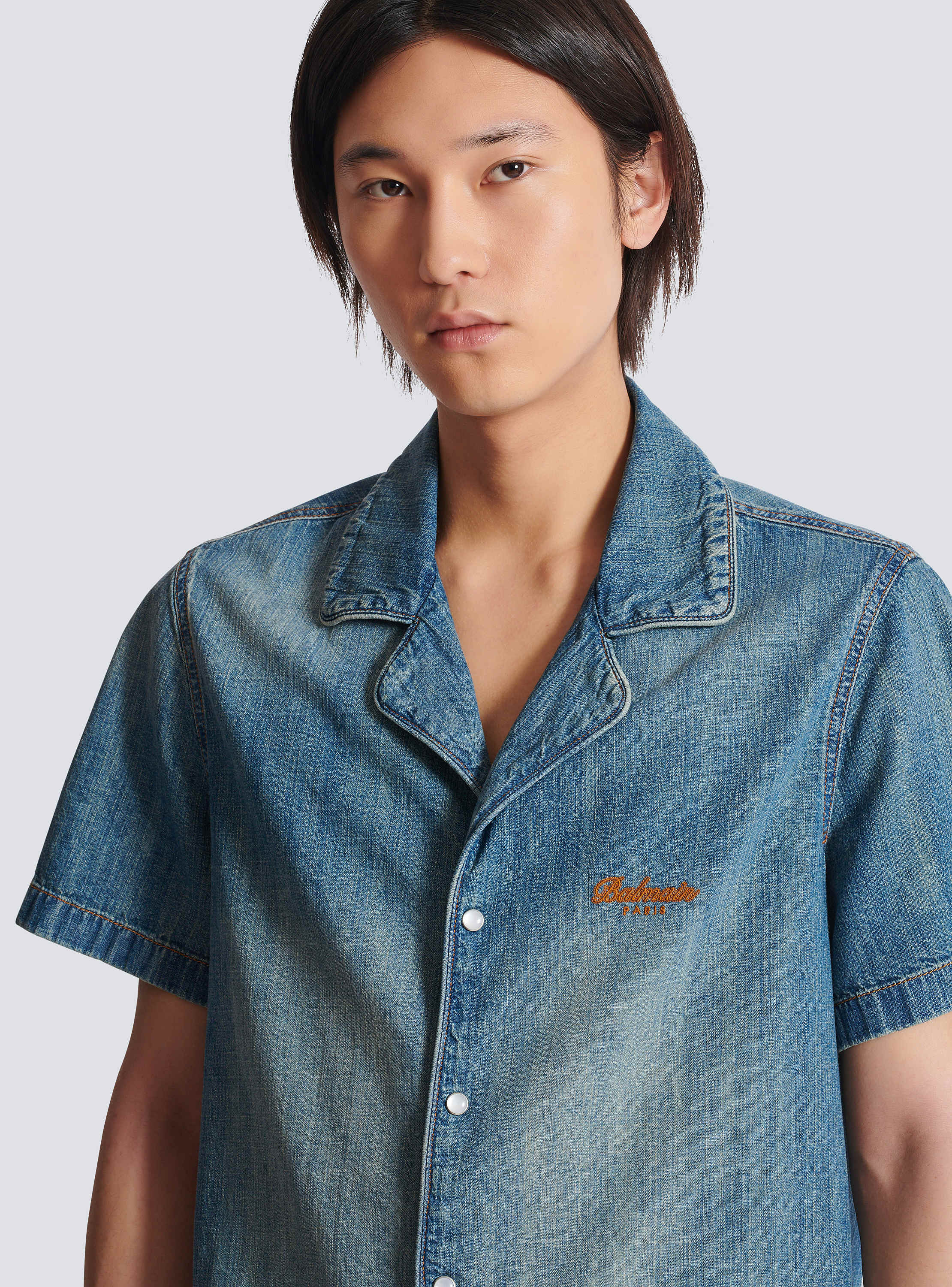 Short-sleeved pyjama shirt in faded denim