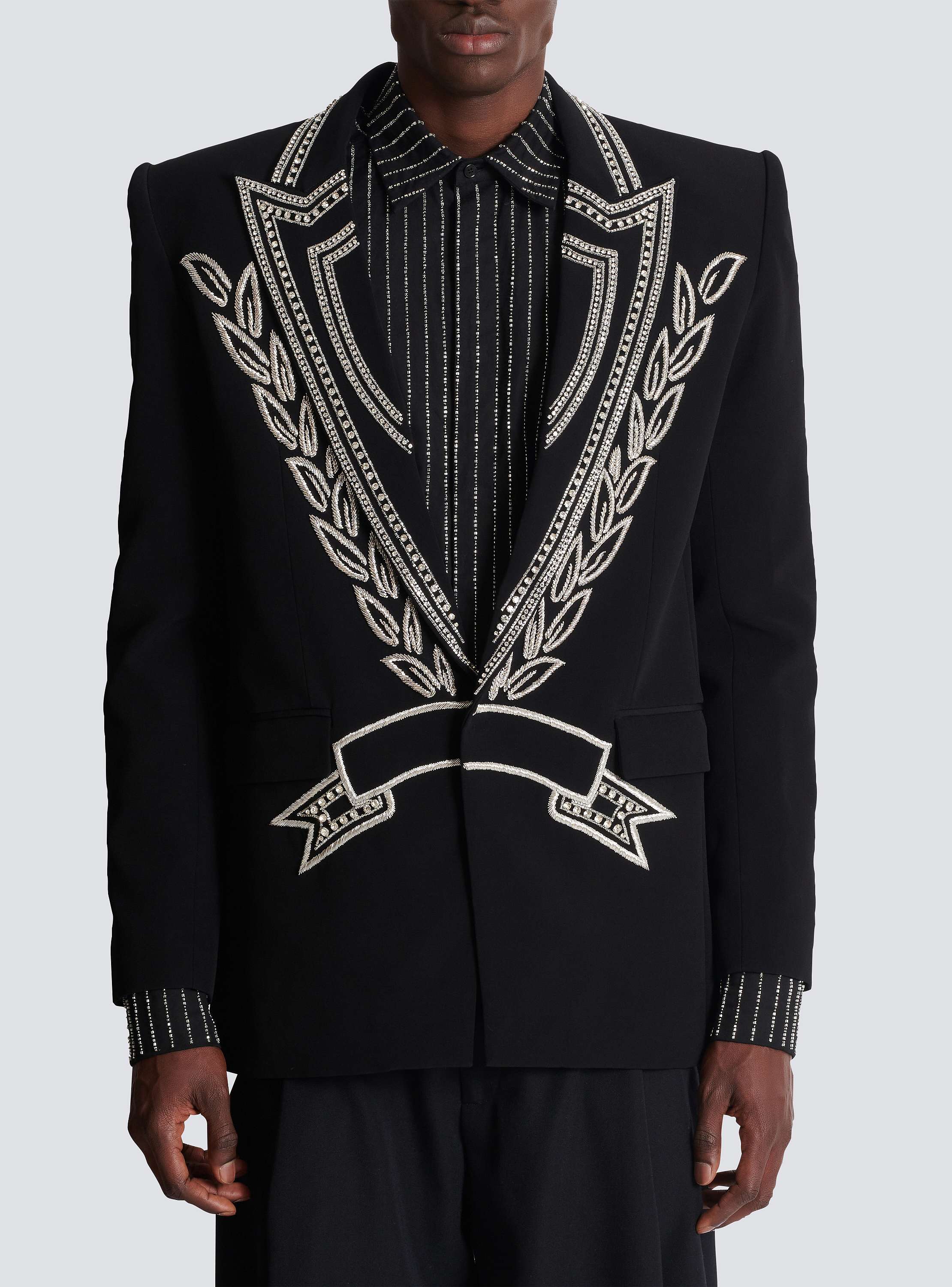 Crepe 1-button jacket with crystals
