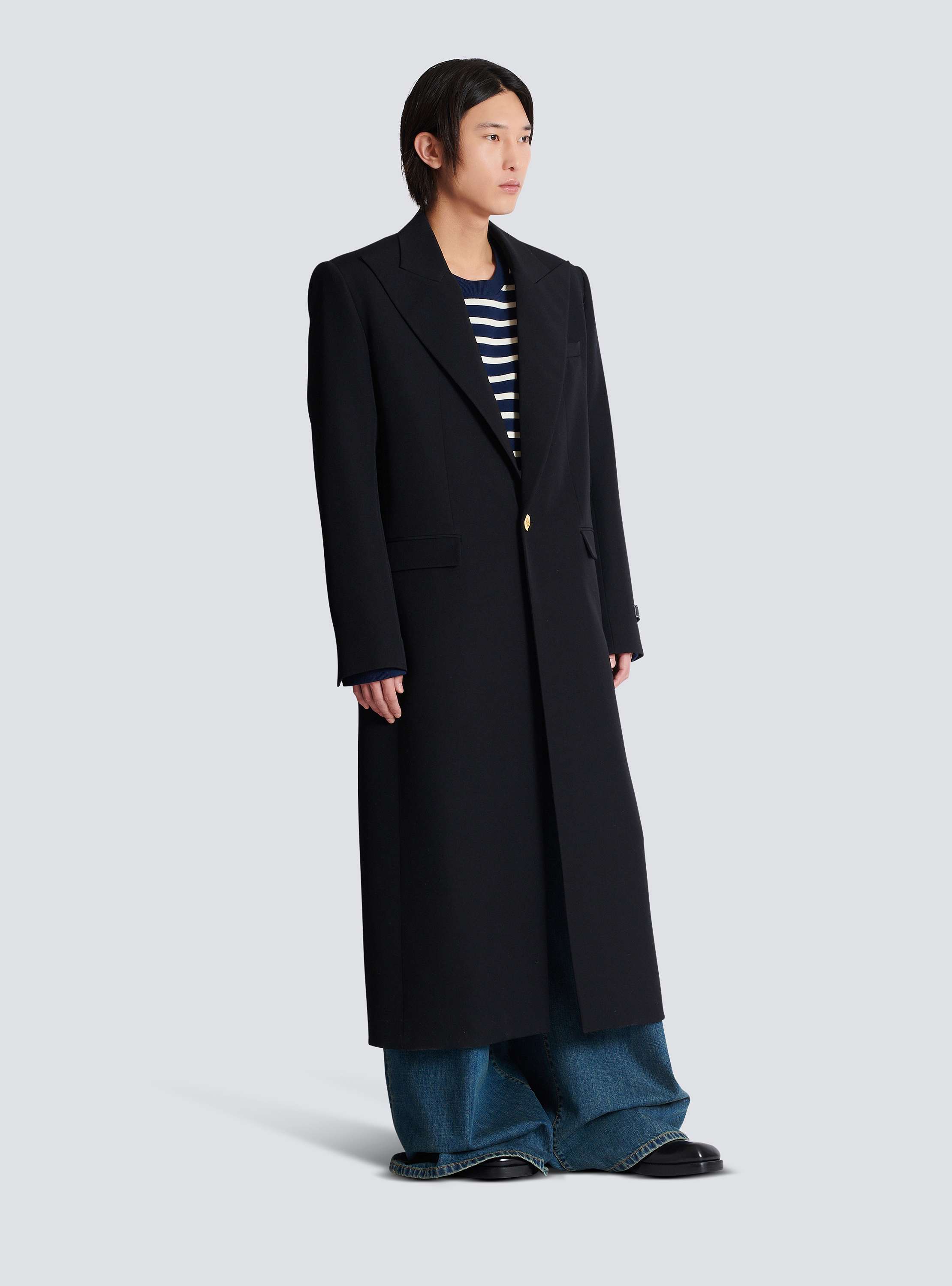 Long coat in grain de poudre wool