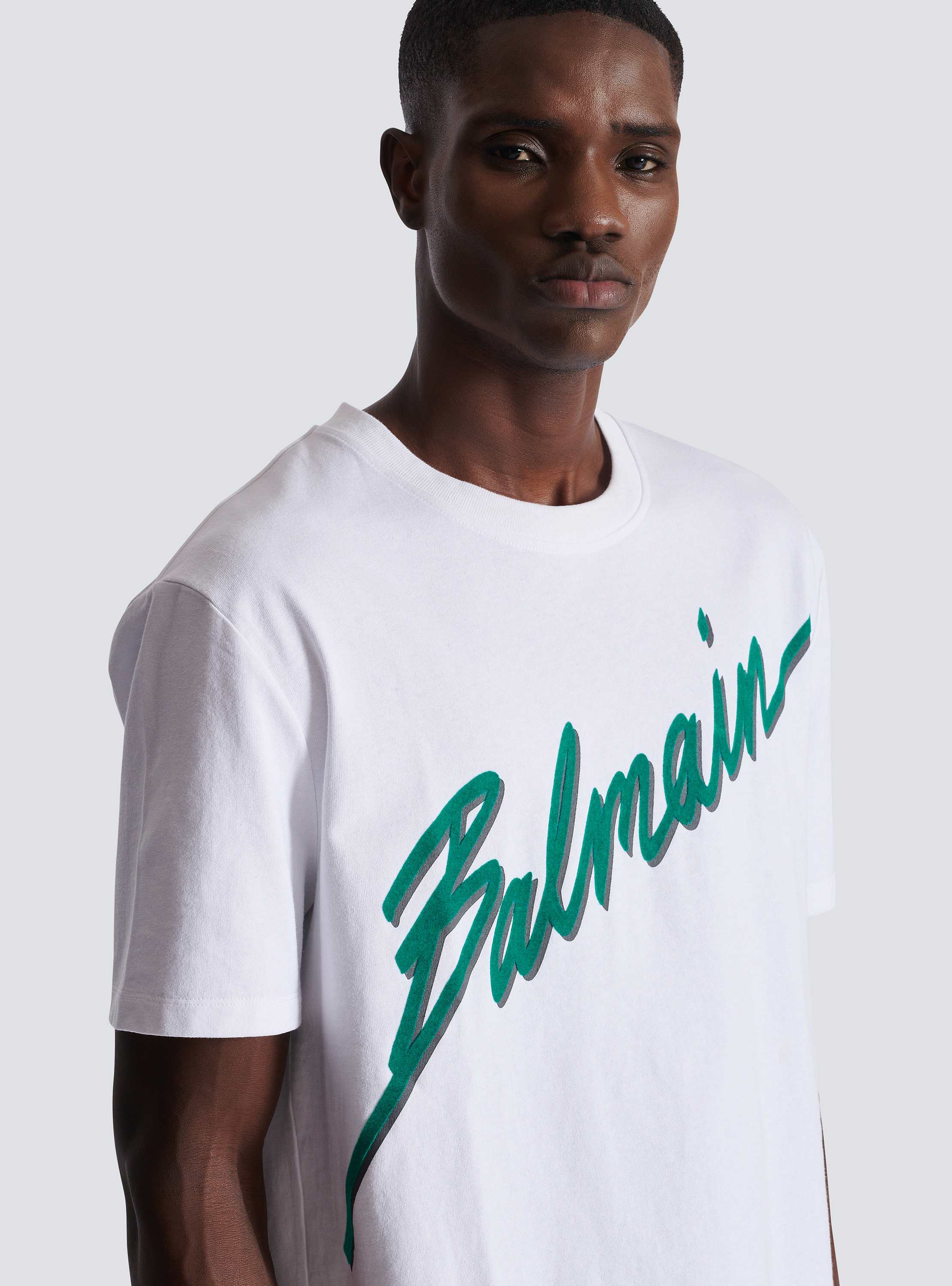 【送料&関税込】Balmain Lettera Logo T-shirt Balmain Lettre flocked T-shirt - Men | BALMAIN
