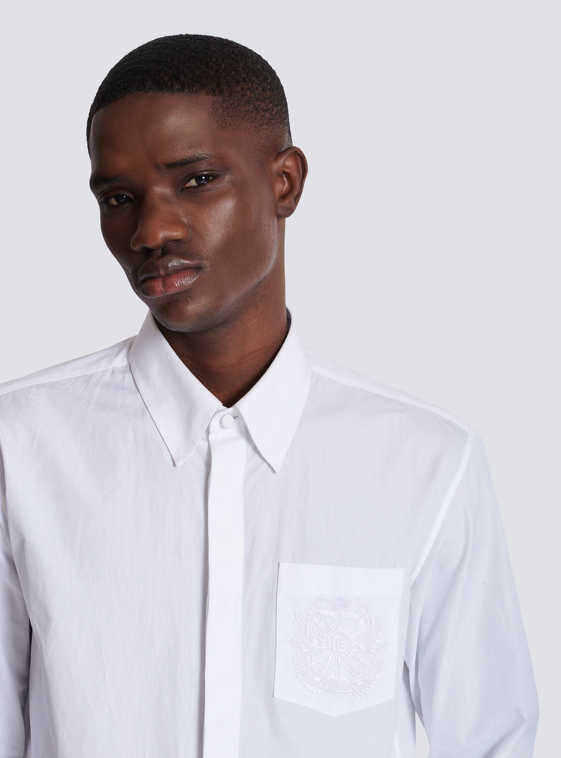 ポプリン製 Balmain Écusson刺しゅう入り シャツ