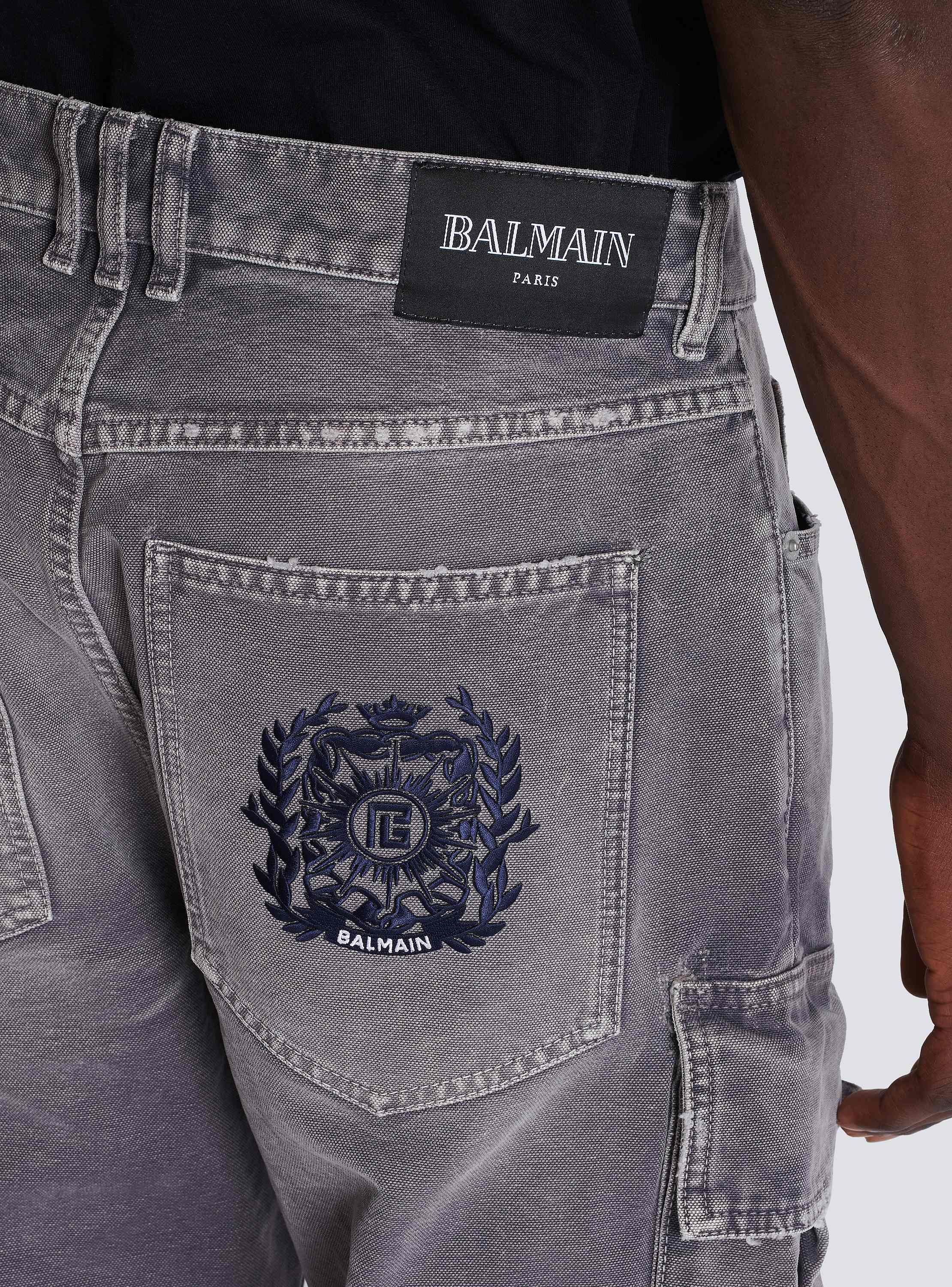 Denim loose-fit cargo jeans 