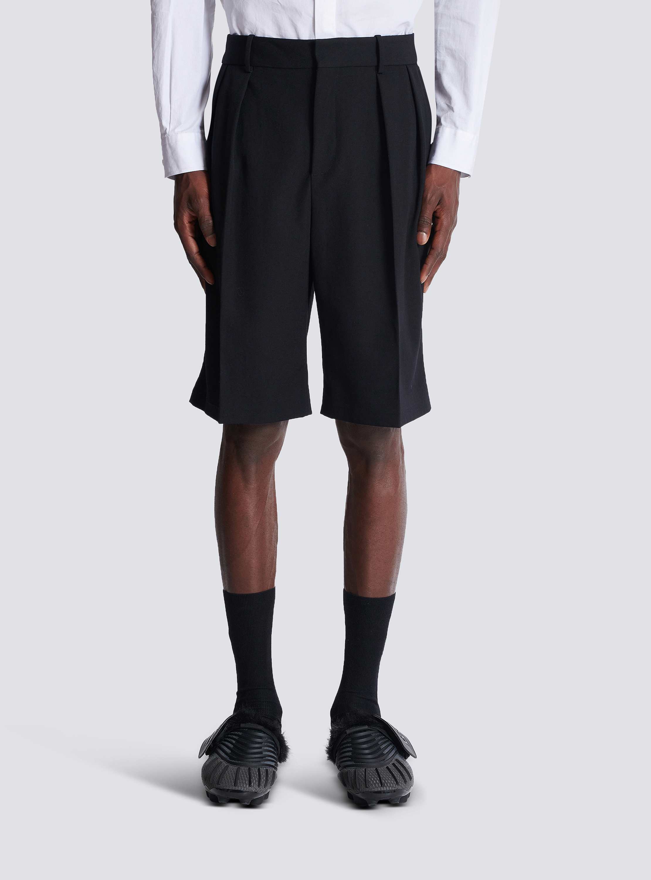 Grain de poudre pleated Bermuda shorts