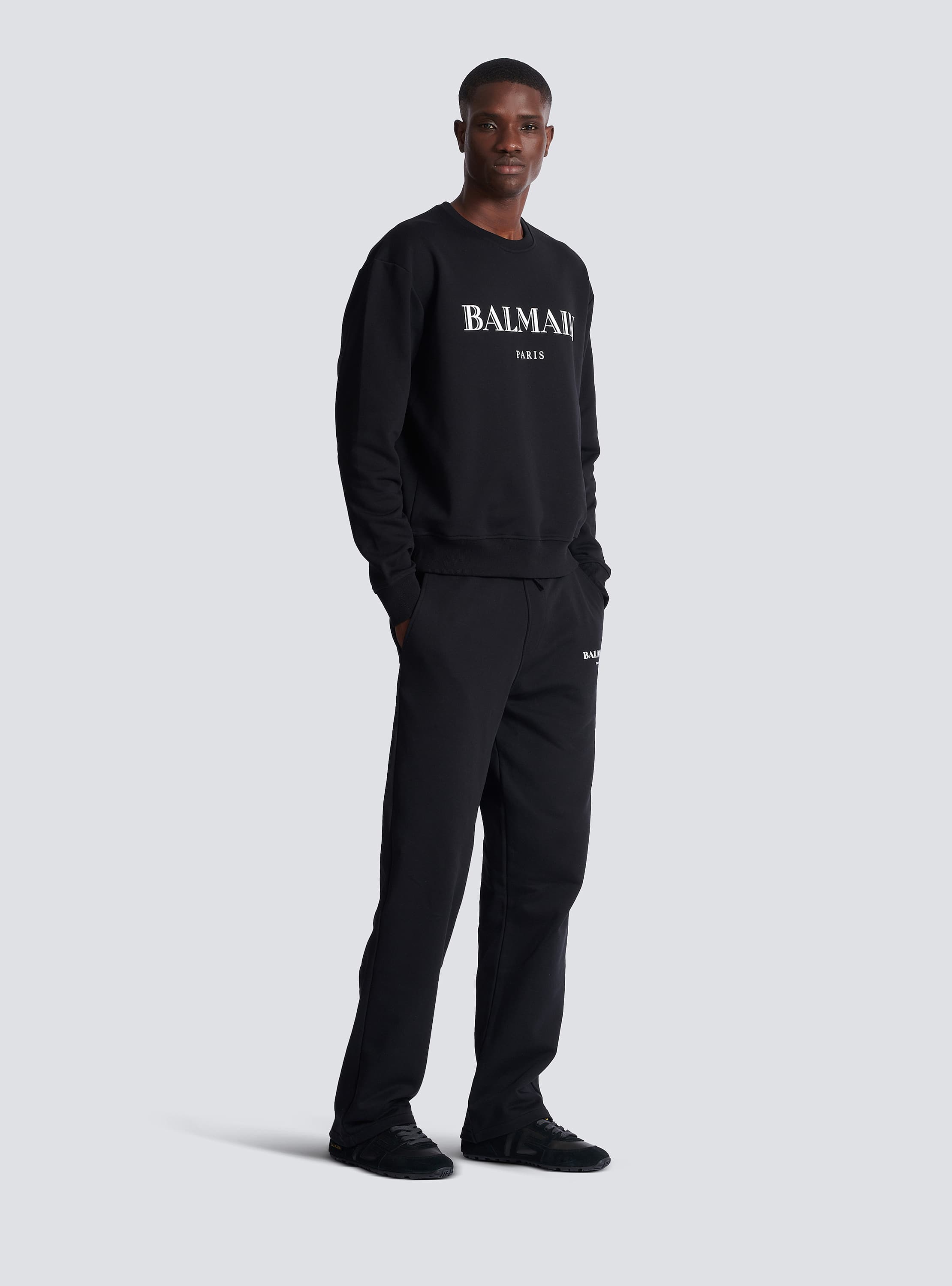 【関税込み】Balmain グリーン プリント スウェットシャツ Balmainプリント スウェットシャツ - Men | BALMAIN