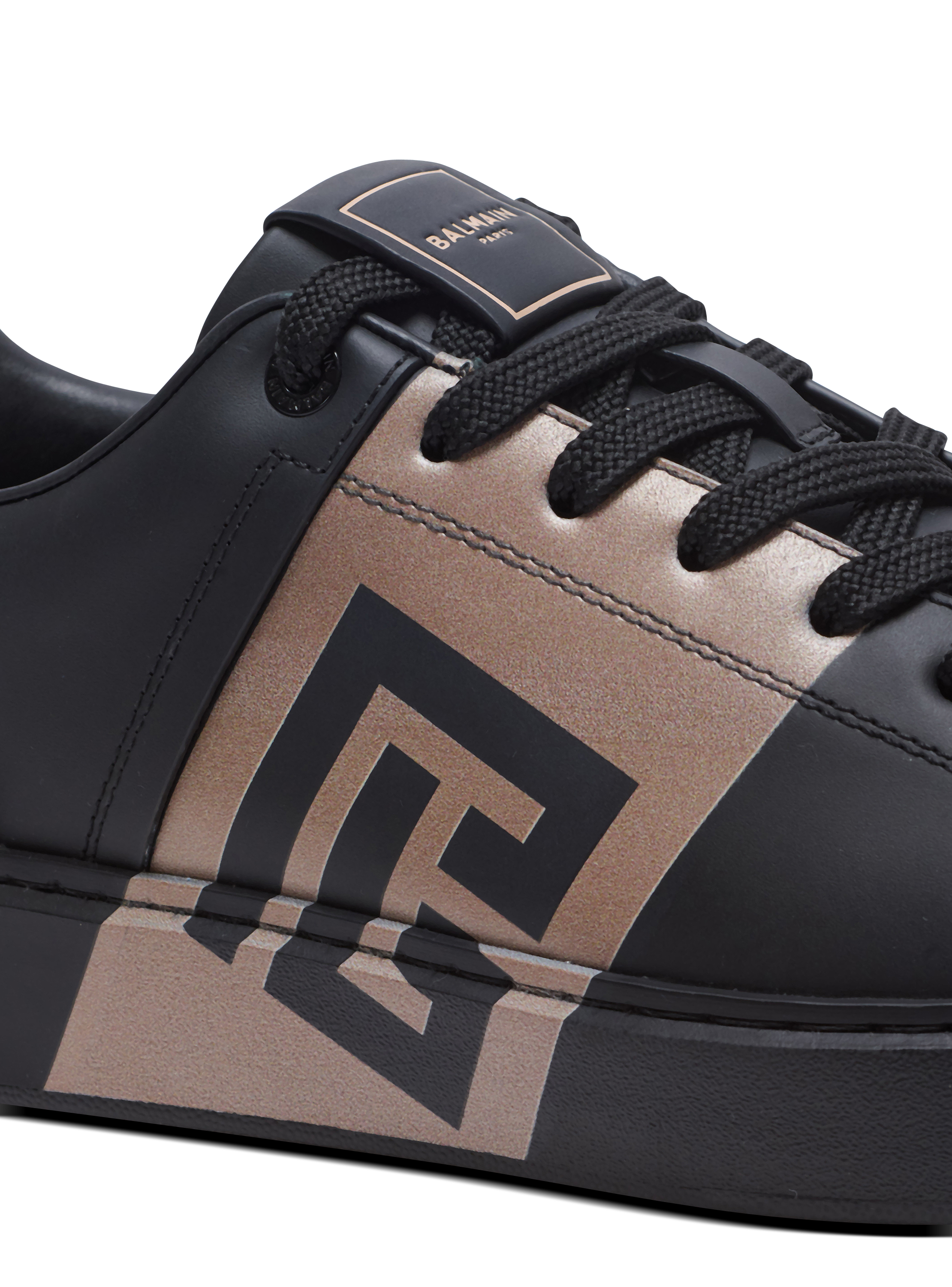 B-Court trainers in calfskin