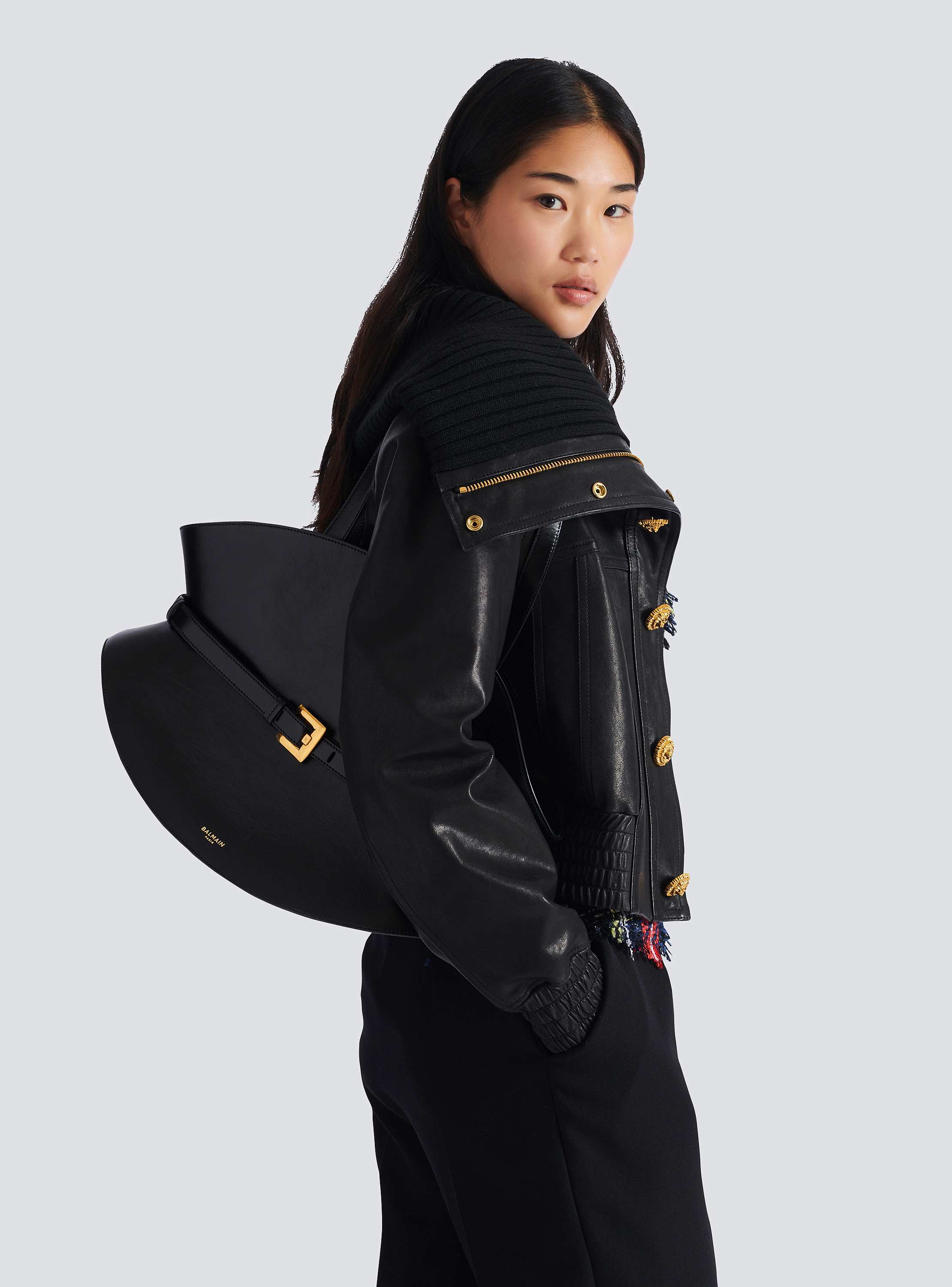 Medium Shuffle bag in calfskin leather