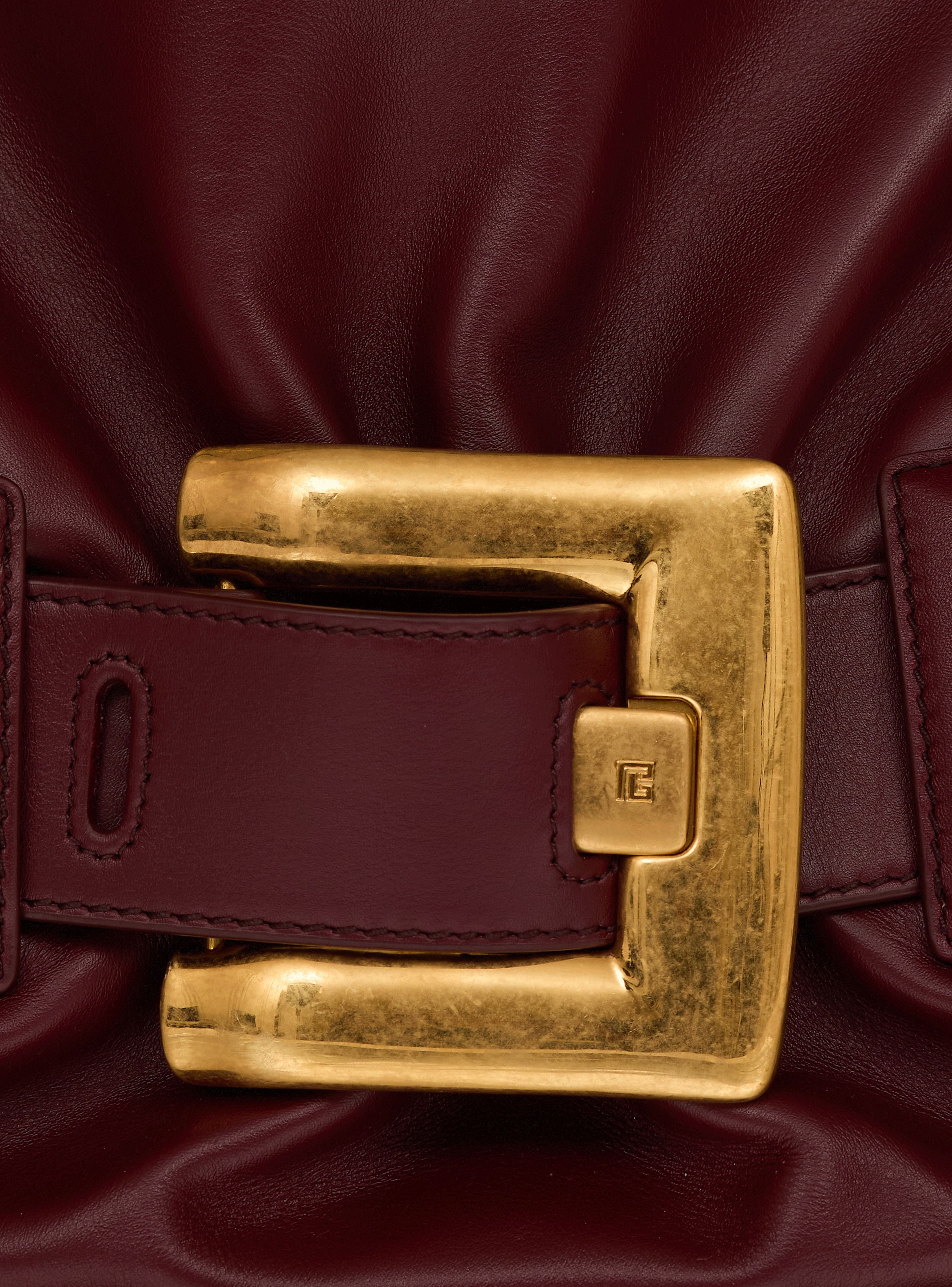 Medium Anthem bag in leather