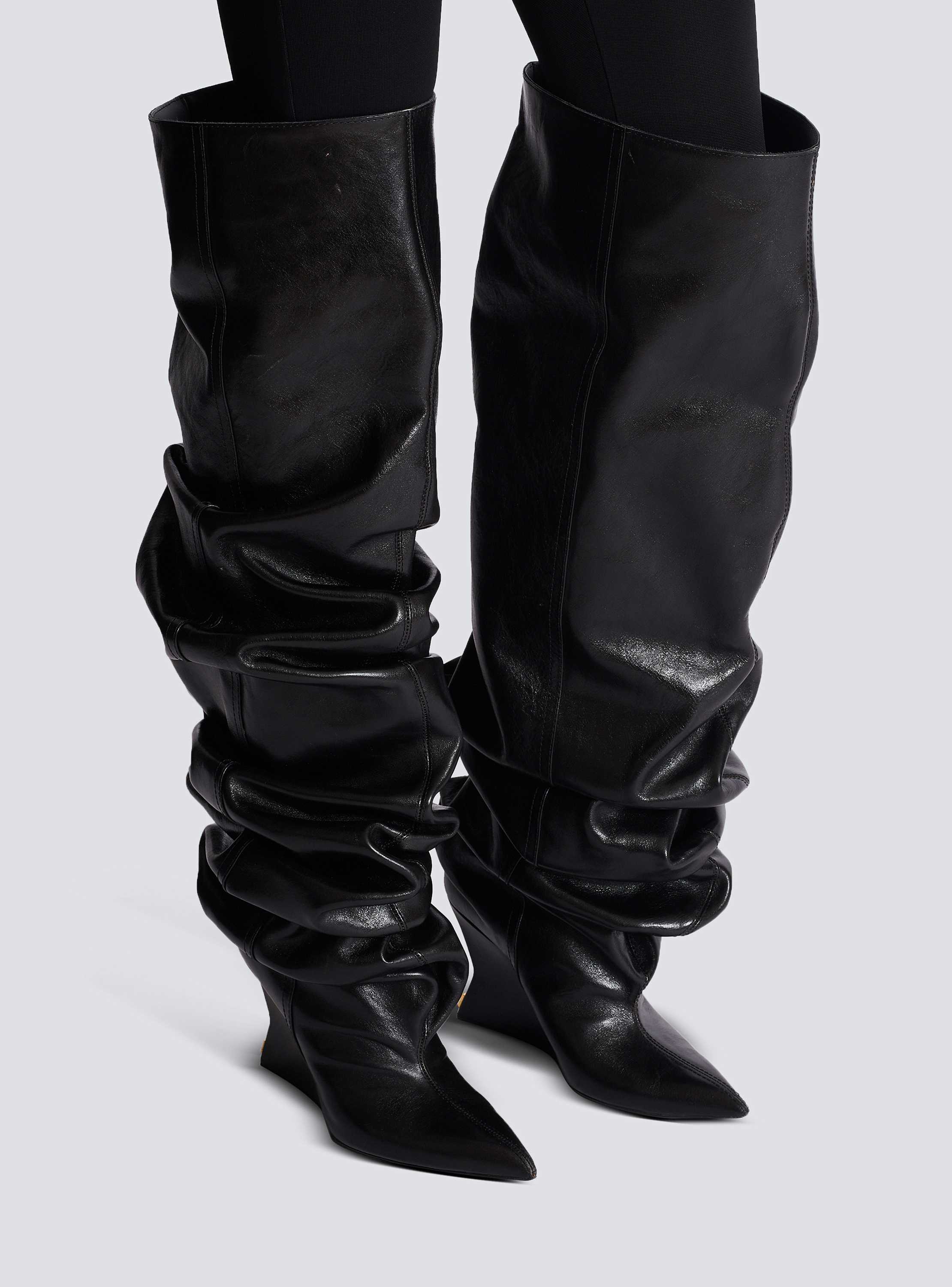BALMAIN ブラックレザーブーツ BALMAIN バルマン ブーツ 39 ジップ ブラック - メルカリ