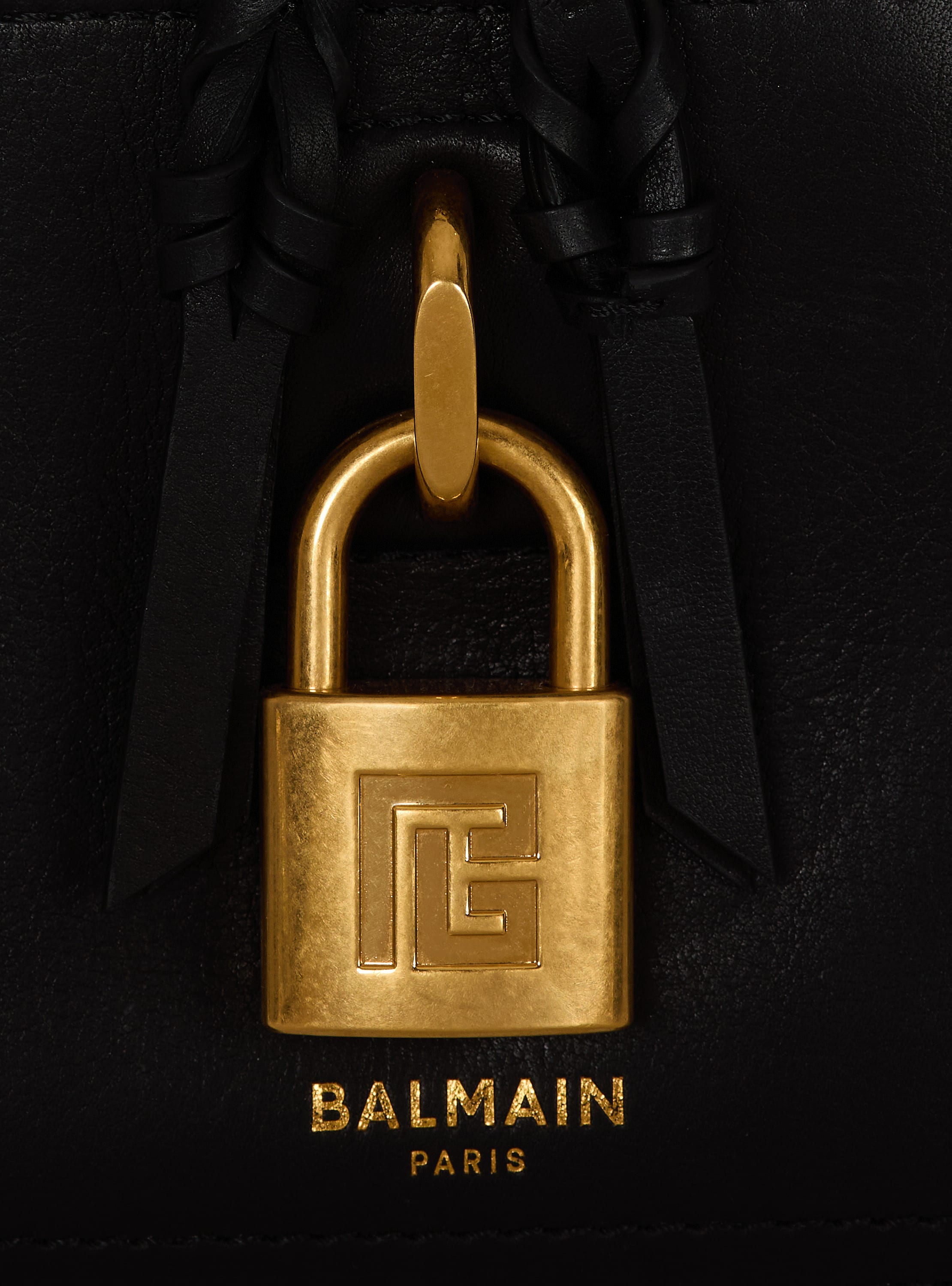 Pulse Vanity calfskin leather bag - Women | BALMAIN