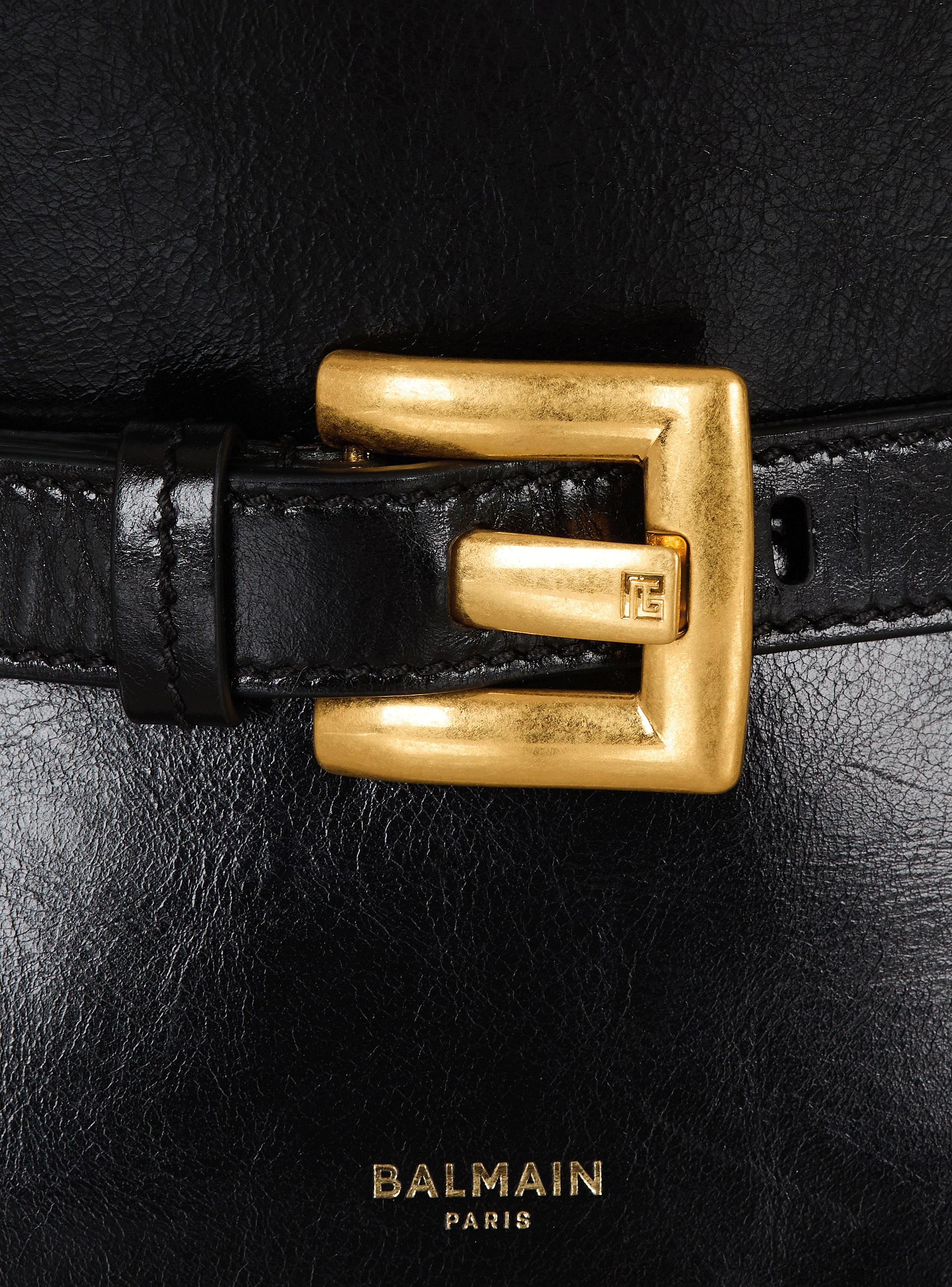 【関税＆送料込み】Balmain Shuffle Mini-Calfskin Shuffle Mini bag in leather - Women | BALMAIN