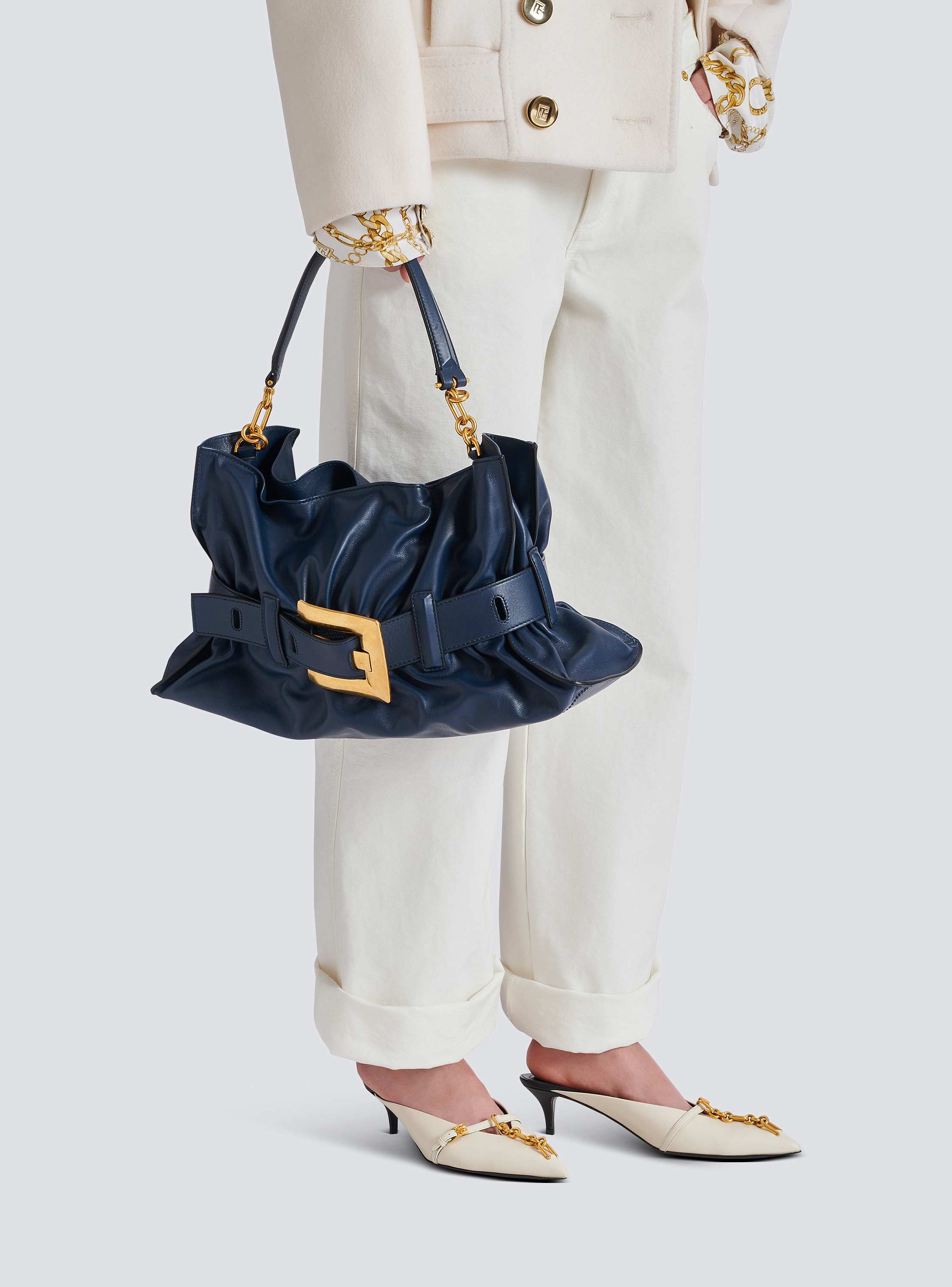 Medium Anthem bag in leather