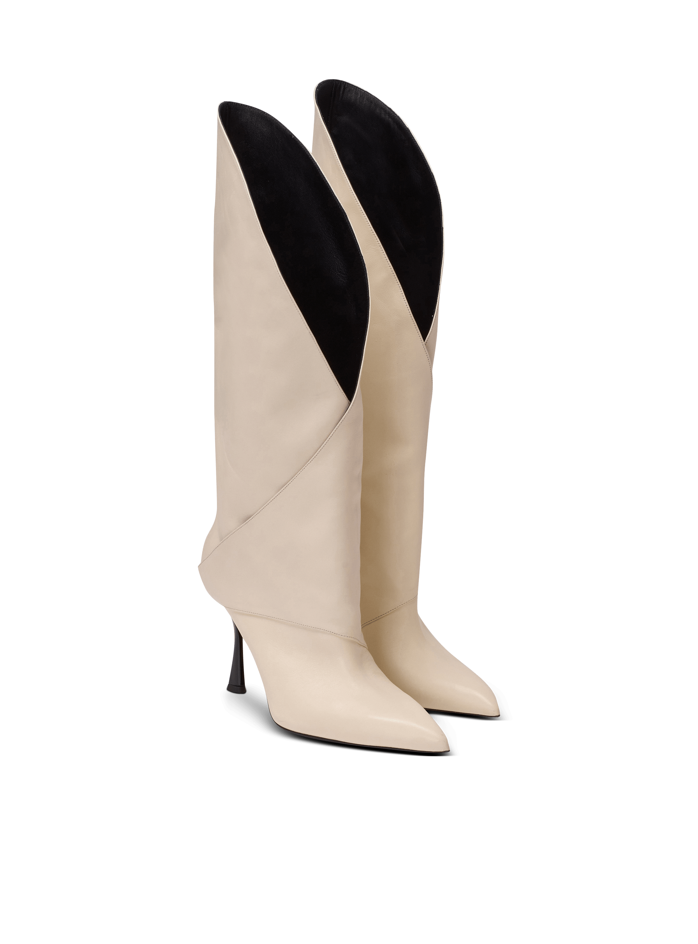 Twist heeled leather boots