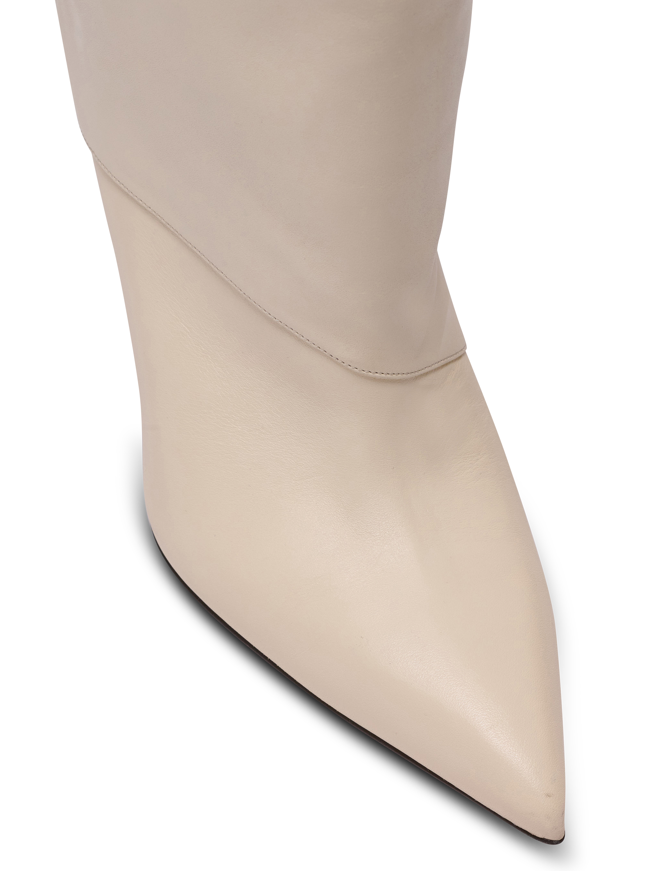 Twist heeled leather boots