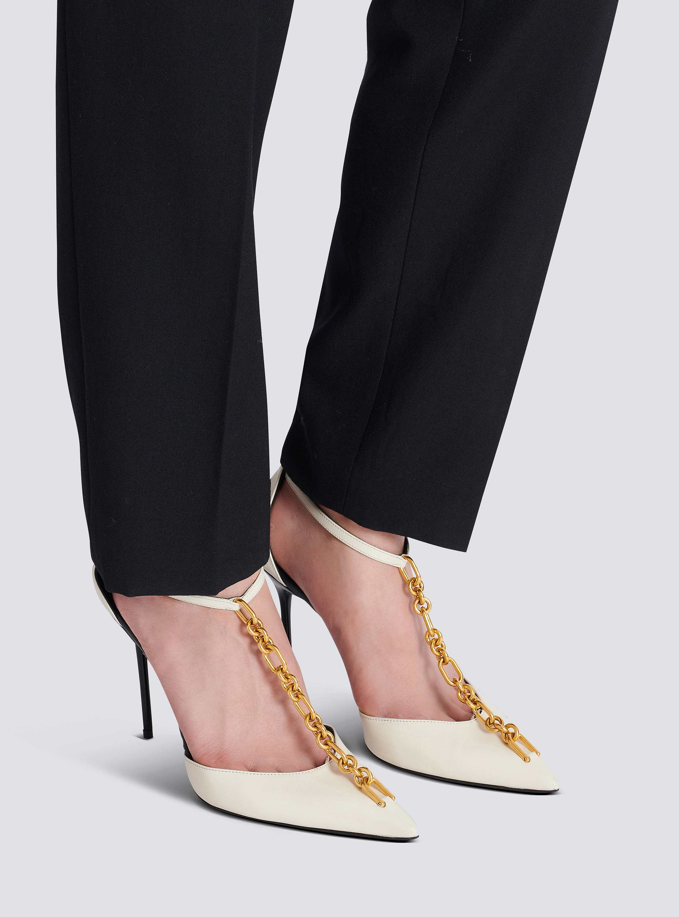 Sync leather stilettos with pointed toe