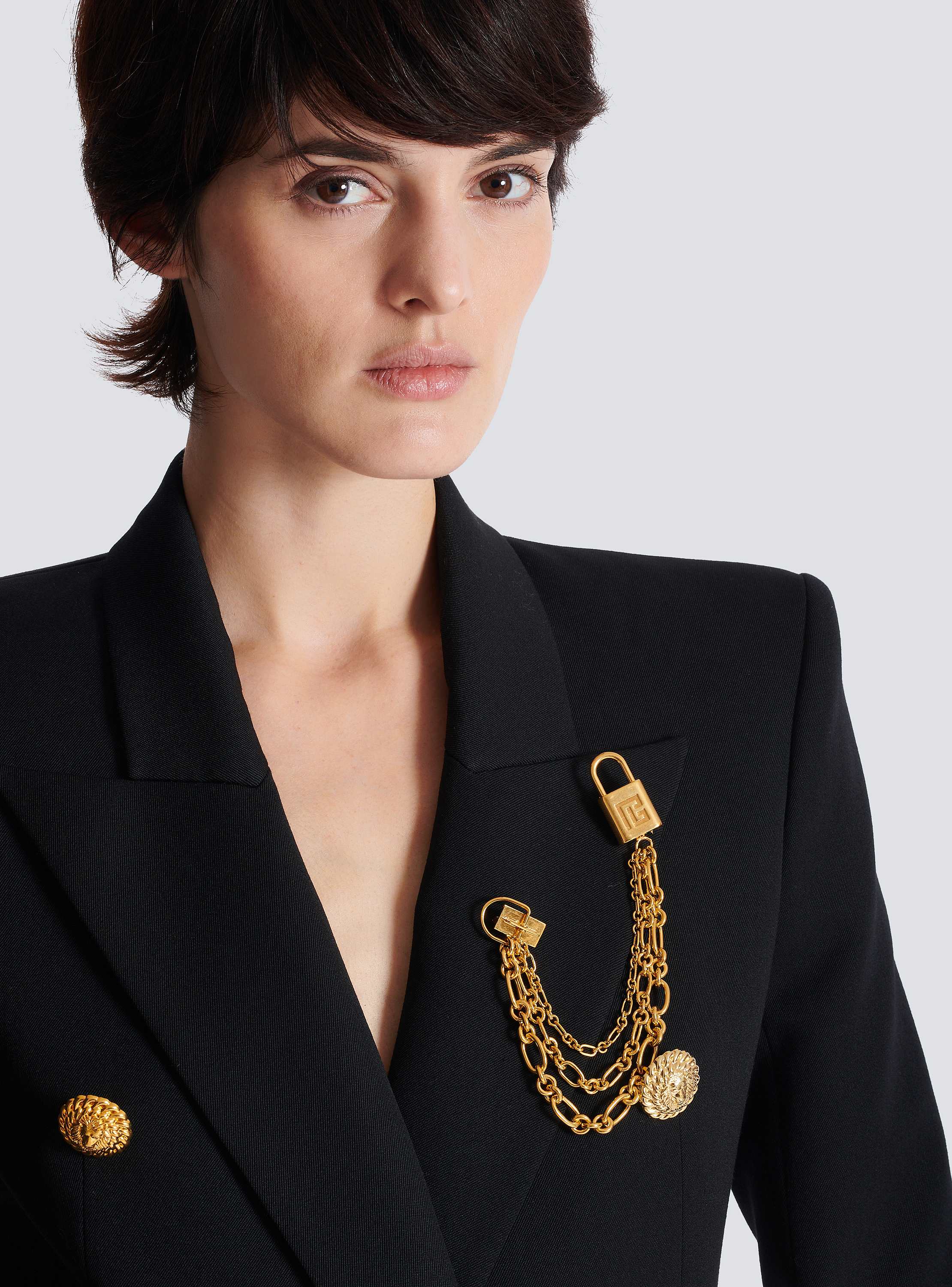 Sync brass brooch with chains - Women | BALMAIN