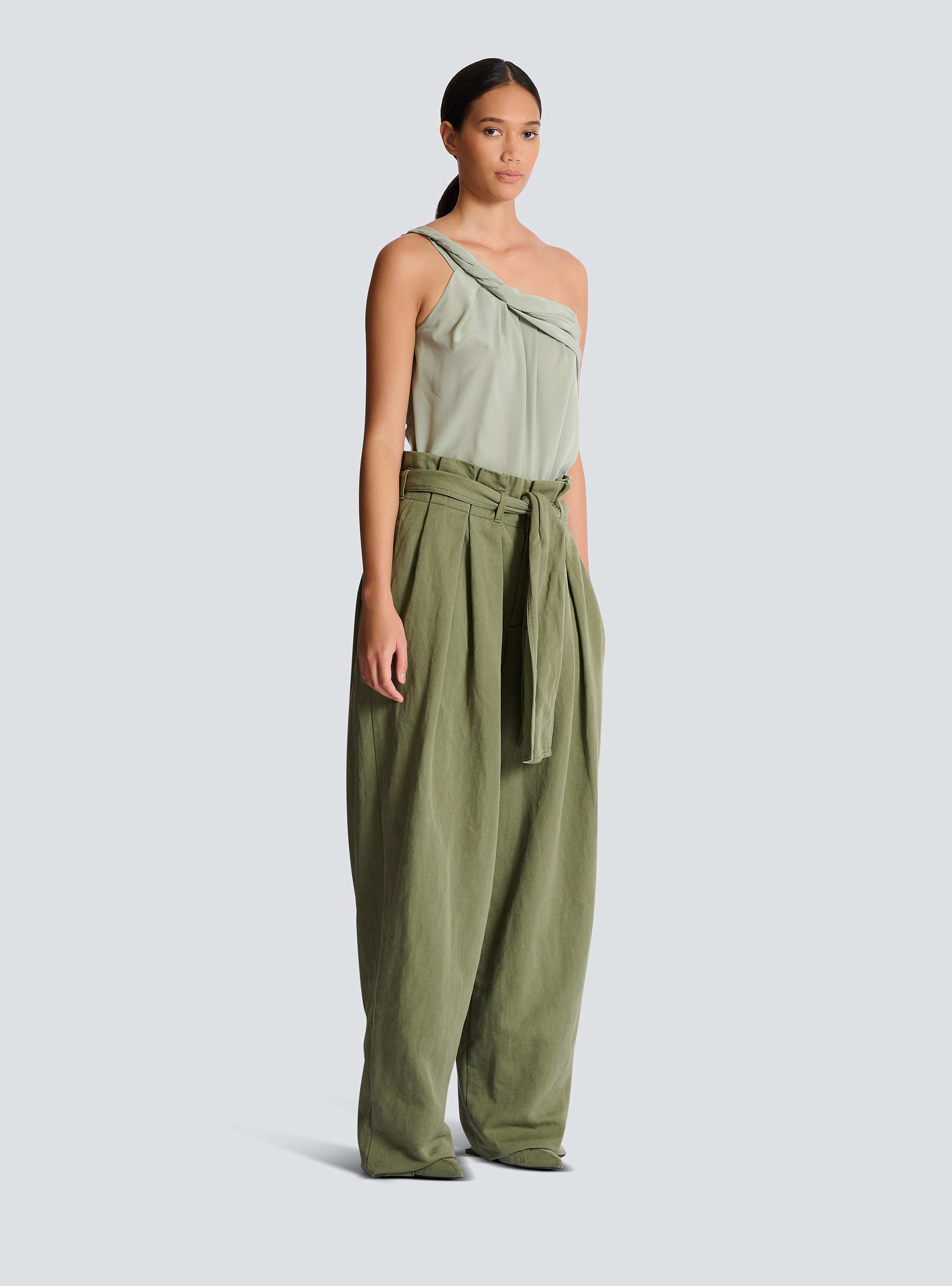 Twill high-waisted trousers