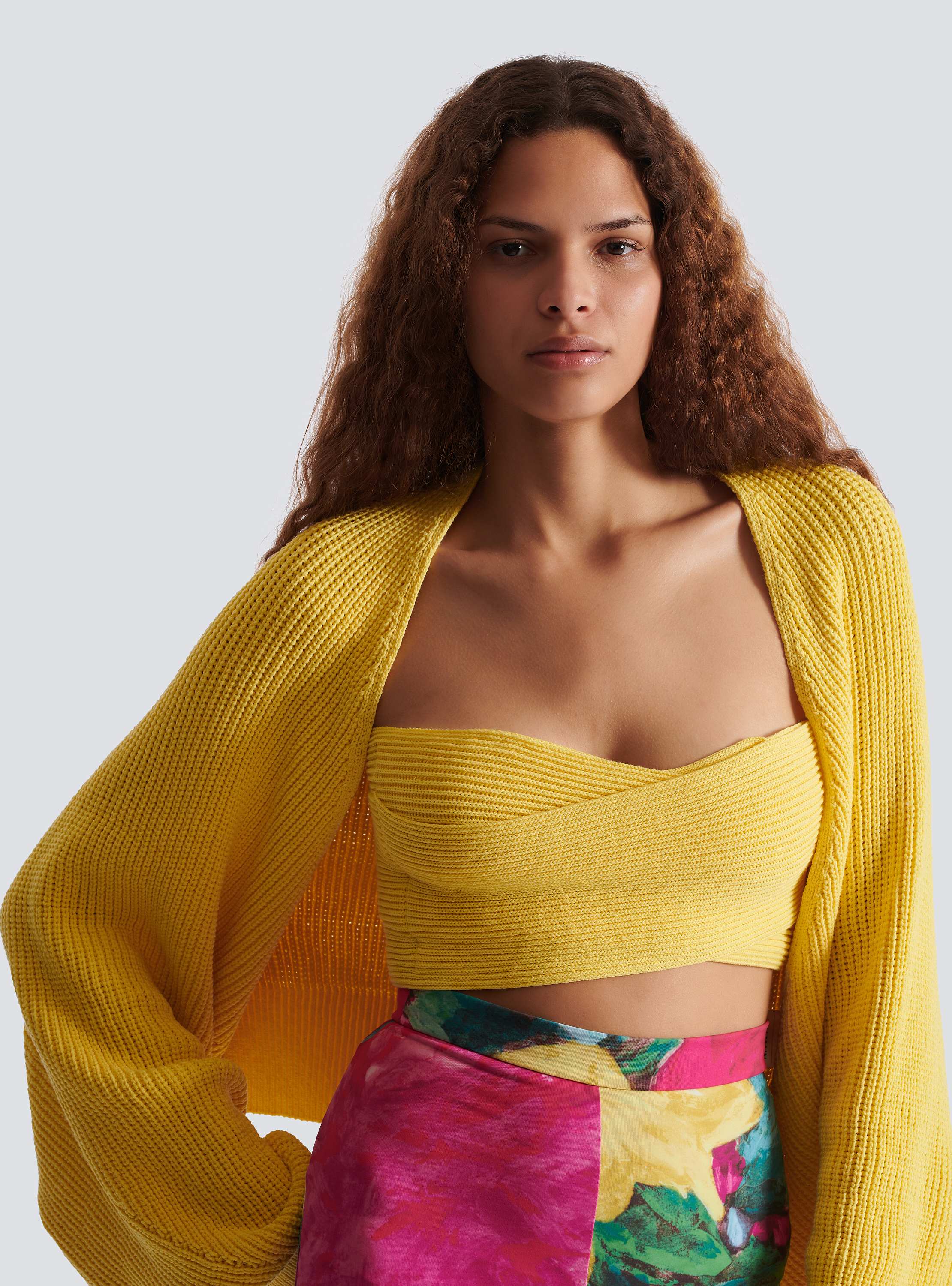 Ribbed knit bolero cardigan