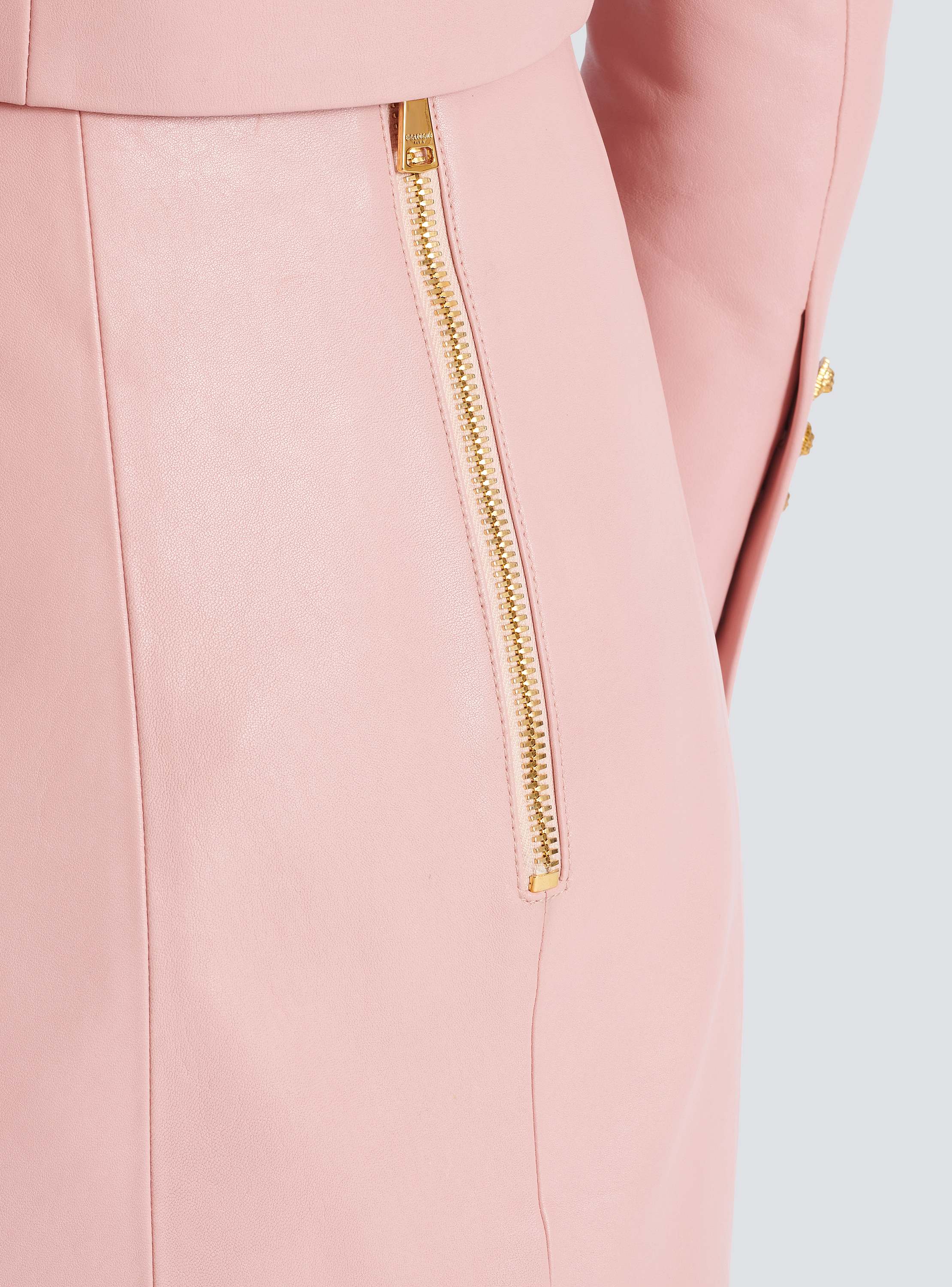 Short lambskin skirt with buttons