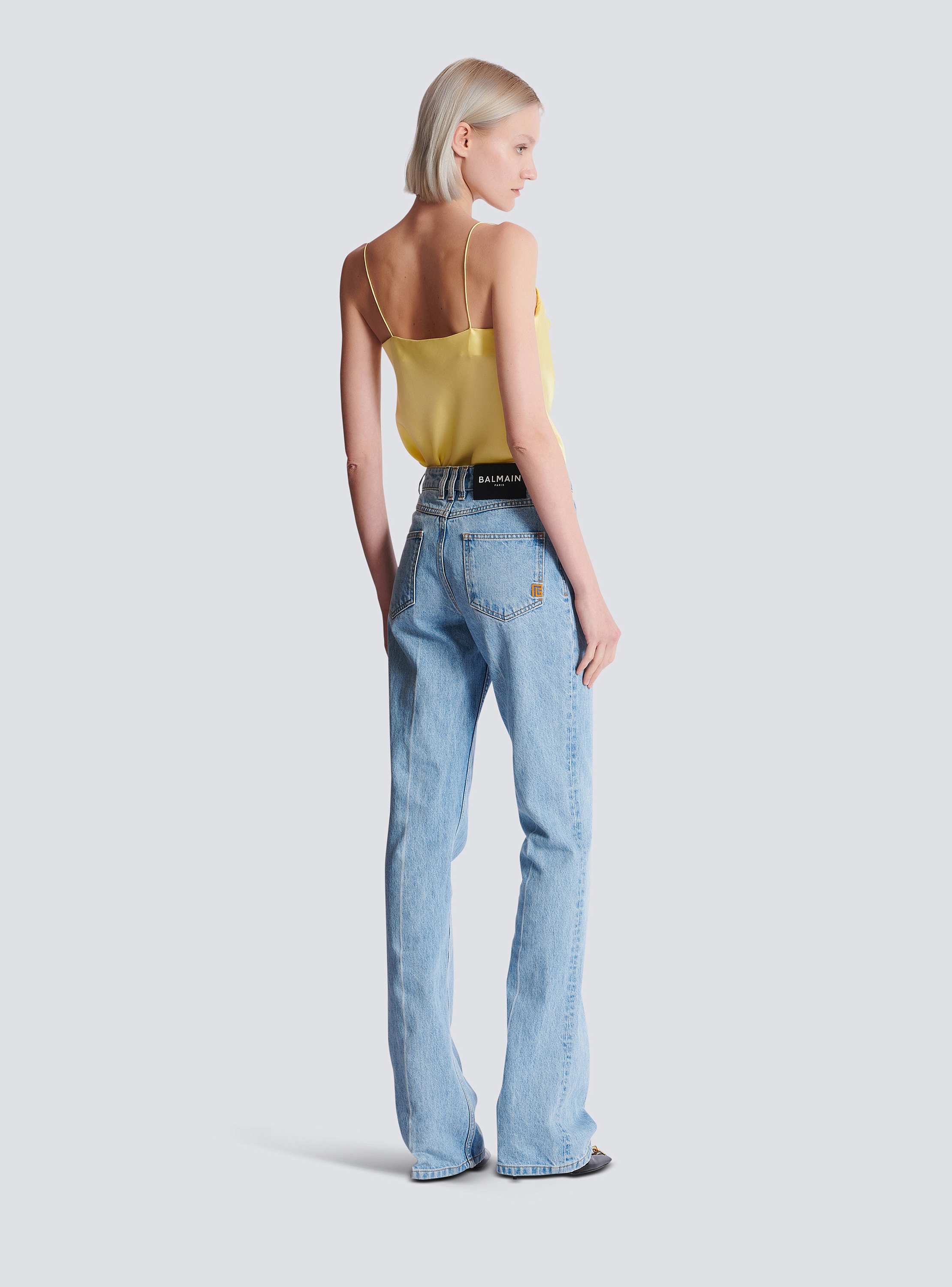 Denim high-waisted jeans